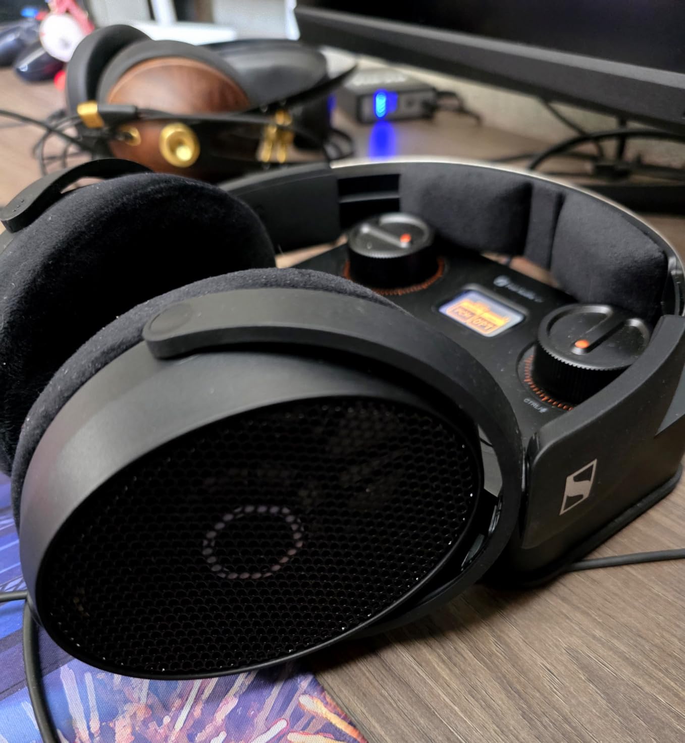 Sennheiser HD 490 PRO Open-Back Professional Headphone customer photo 2