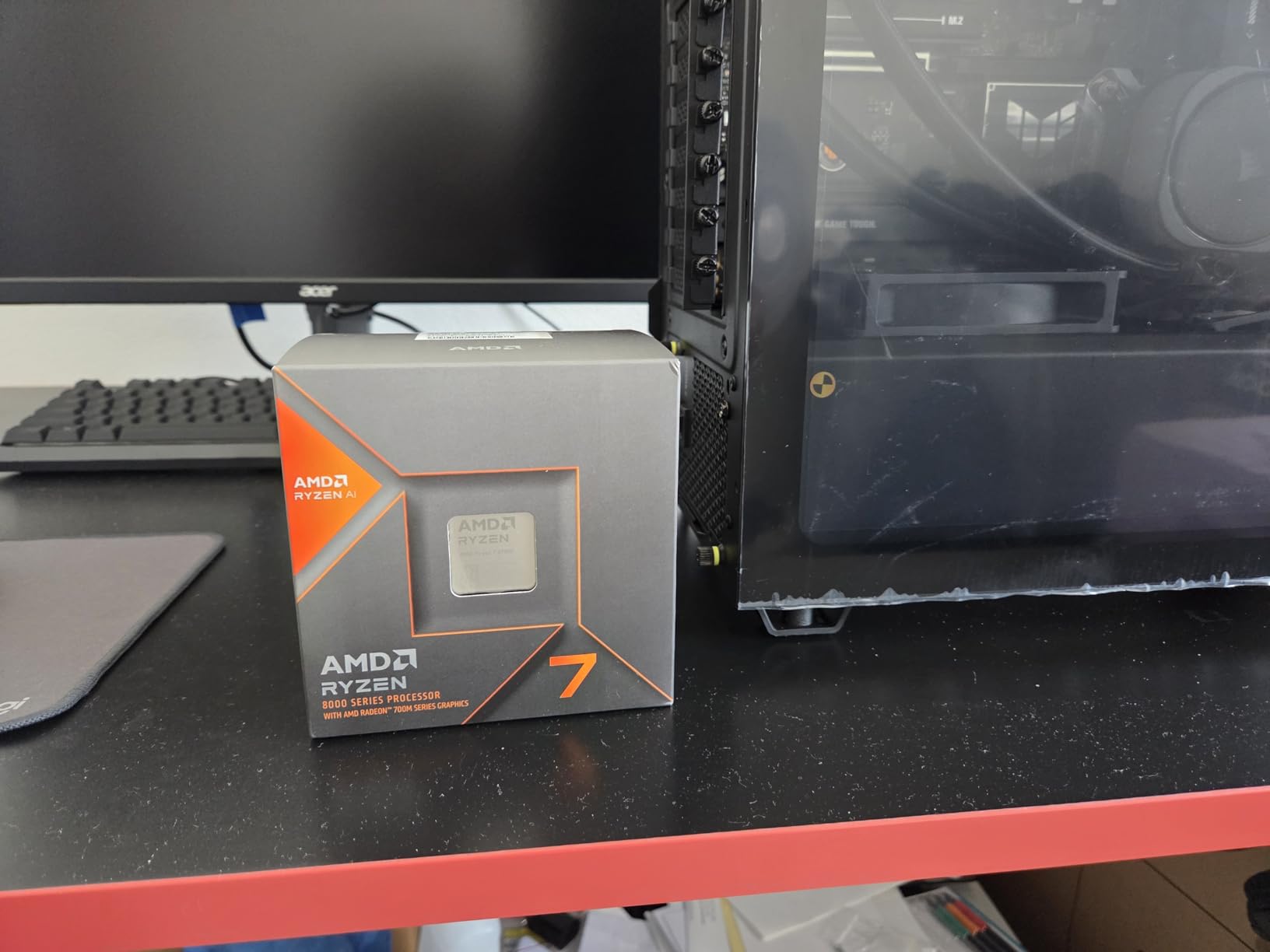 AMD Ryzen 7 8700G 8-Core, 16-Thread Desktop Processor customer photo 2