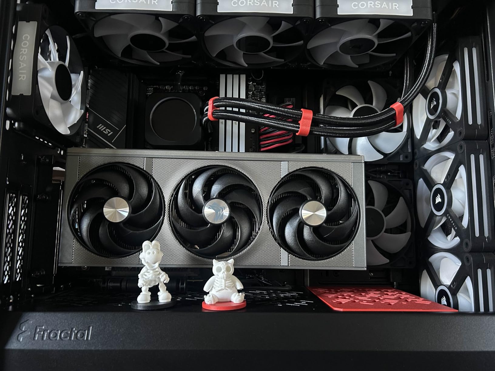 CORSAIR iCUE Link RX120 RGB 120mm PWM Fans with iCUE Link System Hub - Magnetic Dome Bearing - Triple Pack - Black customer photo 1