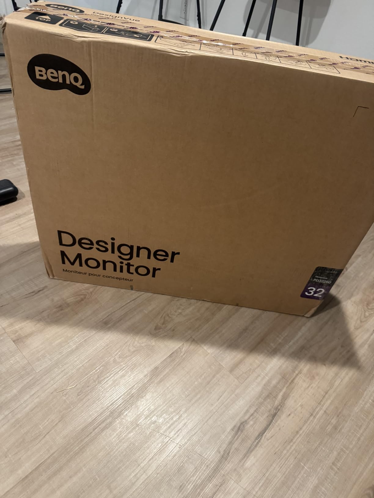 PD3225U 32 Inch 4K IPS Black UHD Thunderbolt Monitor for MacBook, AQCOLOR, 98% P3, 100% sRGB & Rec.709, DeltaE ≤2, Uniformity, Factory Calibration, USB-C 85W, USB Hub, Daisy Chain, KVM Switch customer photo 1