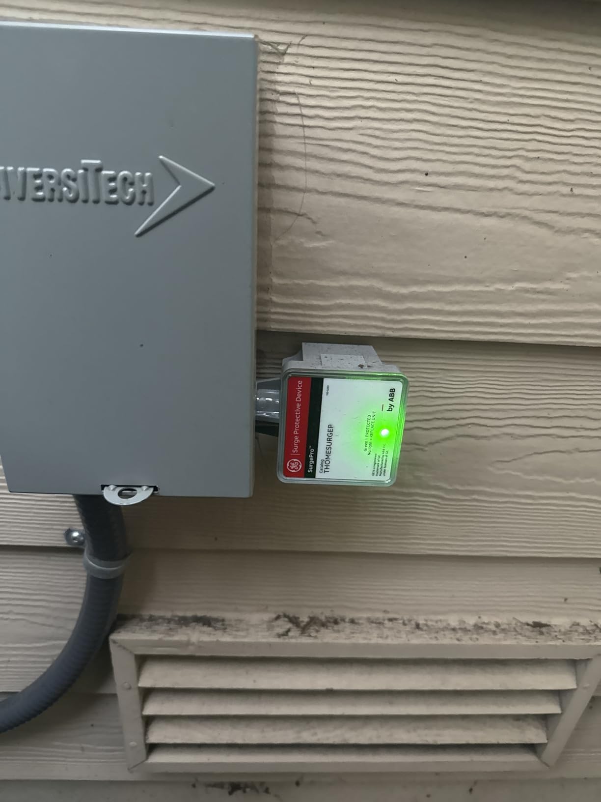 THOMESURGEP by ABB SurgePro Surge Protective Device - Externally Mounted Wired Residential SPD for Retail and Home - Type 1 SPD - Safe, Reliable, and Functional customer photo 1