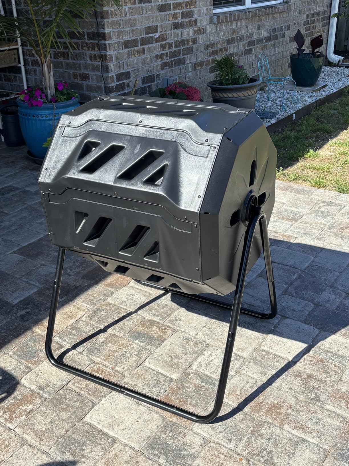 East Oak Compost Tumbler Outdoor, 43-Gal Dual Chamber Compost Bin with 2 Sliding Door and Aeration System, Tumbling Rotating Composter Bin for Kitchen, Garden, Yard customer photo 1