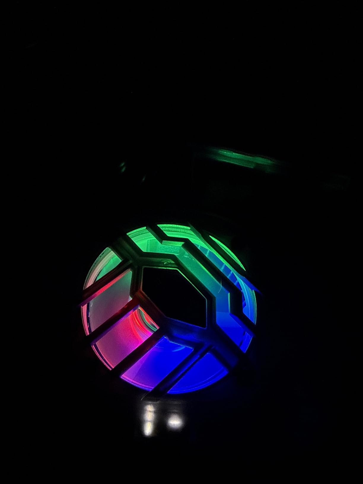 CHONCHOW Magnetic Cell Phone Cooler, RGB Phone Cooling Fan Portable Lightweight Mobile Phone Cooling Fan, Phone Radiator with Larger Cooling Area for Phone/Tablet/iPad (with Digital displays) customer photo 1