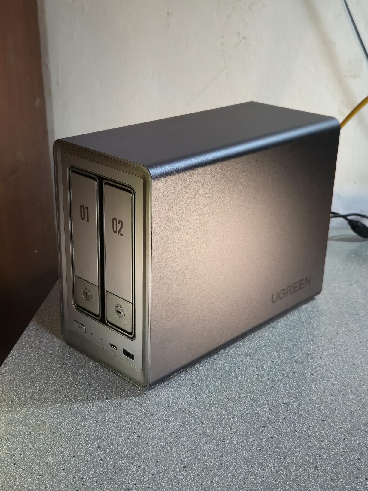 UGREEN NAS DXP2800 2-Bay Desktop Network Attached Storage, Intel N100 Quad-Core CPU, 8GB DDR5 RAM, 2.5GbE, 2X M.2 NVMe Slots, 4K HDMI (Diskless) customer photo 2
