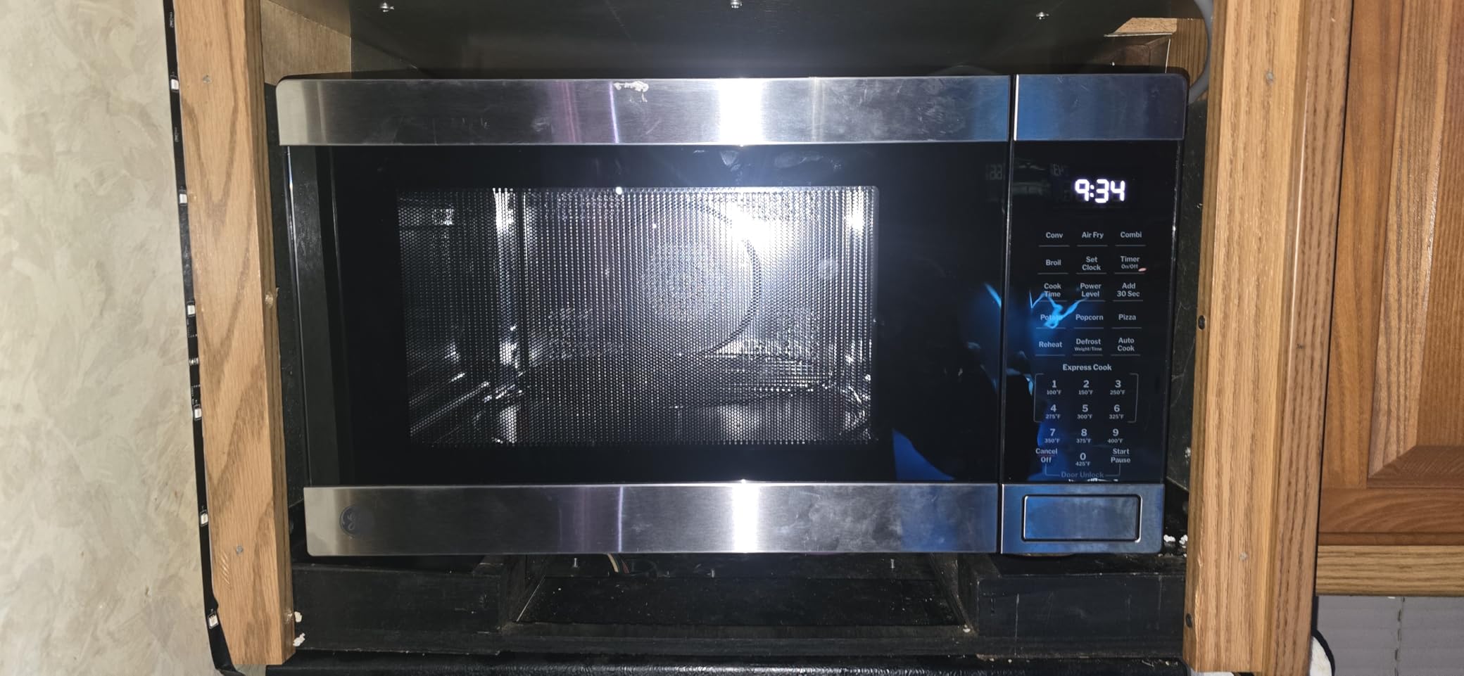 GE 4-in-1 Countertop Microwave Oven, 1.0 Cu Ft, 1050W Convection Microwave with Air Fry & Broil, Compact and Quiet, Stainless Steel, Ideal for Apartments, Dorms & Offices, GCST10A1WSS customer photo 1