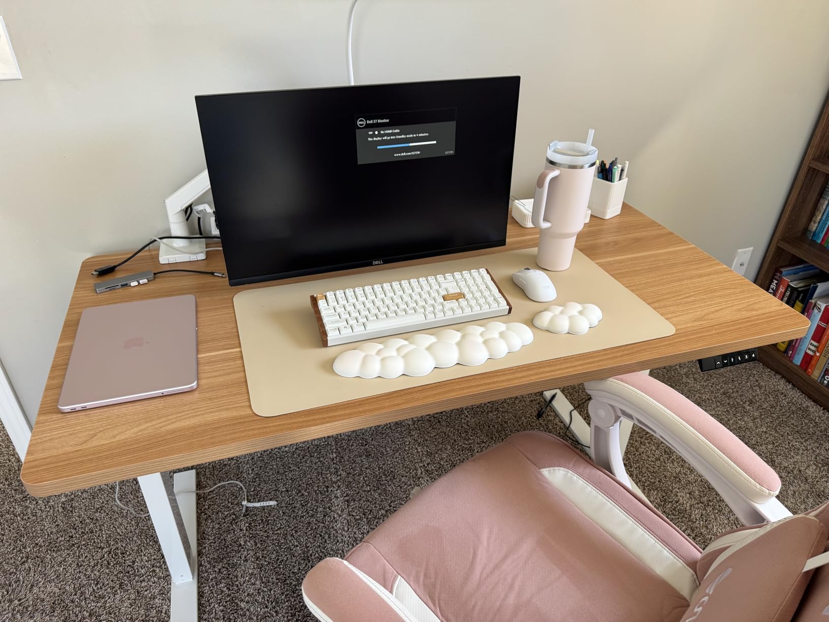 Sushret Cloud Wrist Rest Keyboard, Cloud Keyboard Wrist Pad Set with PU Leather Memory Foam, Cute Arm Rest for Palm Support, PC/Gaming Desk Accessories/Office Setup/Computer Hand Cushion - White customer photo 1