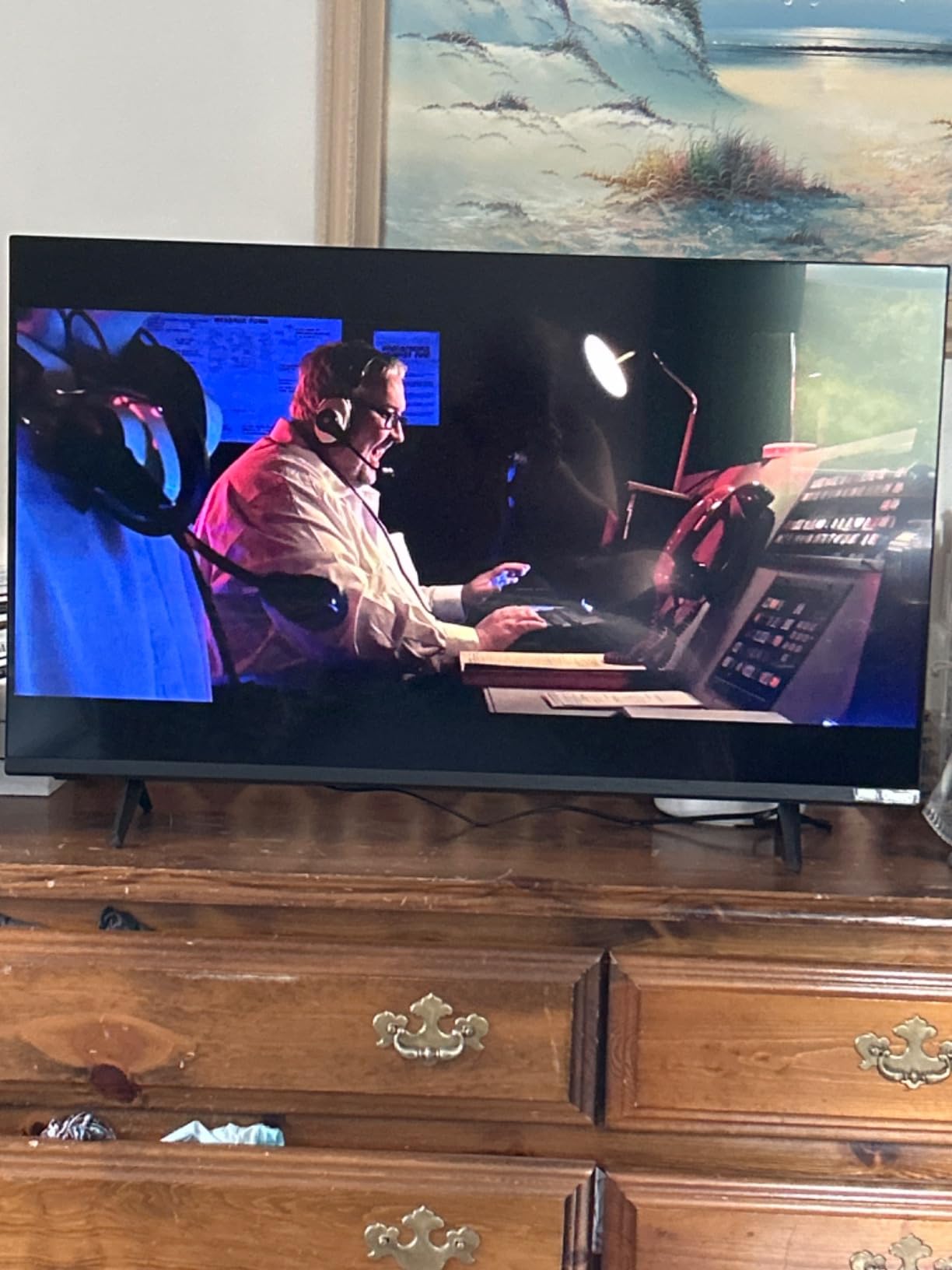 VIZIO 43-inch Quantum 4K QLED HDR Smart TV w/Dolby Vision HDR, 120fps @1080p PC Gaming, WiFi 6, Bluetooth Headphone Capable, Apple AirPlay, Google Cast Built-in (VQD43M-0801, New) customer photo 1