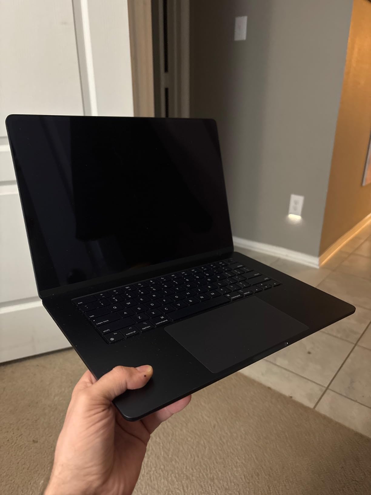 Apple 2024 MacBook Air with Apple M3 Chip (15-inch, 16GB RAM, 512GB SSD Storage) (QWERTY English) Midnight (Renewed) customer photo 1