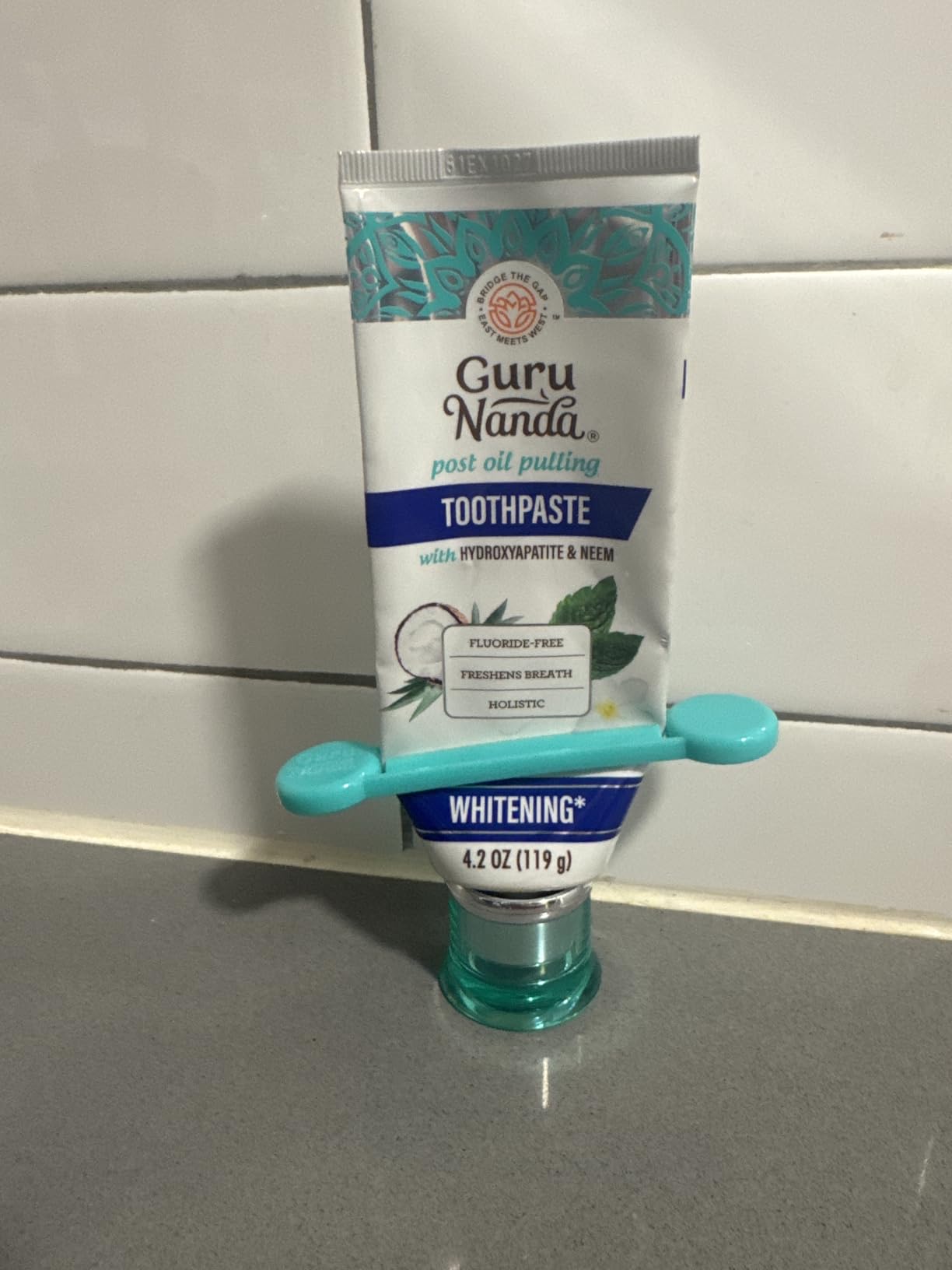 GuruNanda Hydroxyapatite Toothpaste for Whitening with Neem & Xylitol, SLS & Fluoride Free Formula with Tongue Scraper & Squeezer - Freshens Breath, Fights Plaque - Natural CocoMint Jasmine, 4.2oz customer photo 1