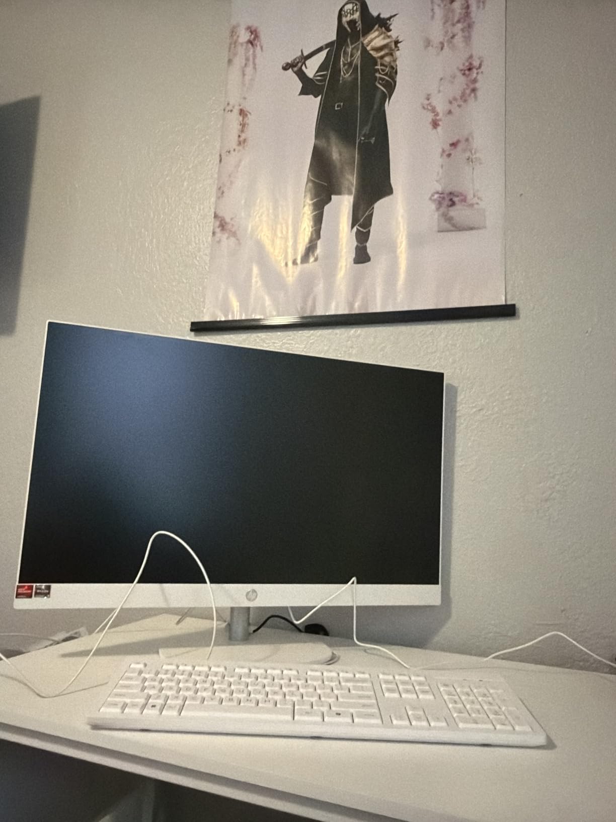 HP 27 inch All-in-One Desktop PC, FHD Display, AMD Ryzen 7 7730U, 32 GB RAM, 1 TB SSD, AMD Radeon Graphics, Windows 11 Home, 27-cr0012 (2024) customer photo 2