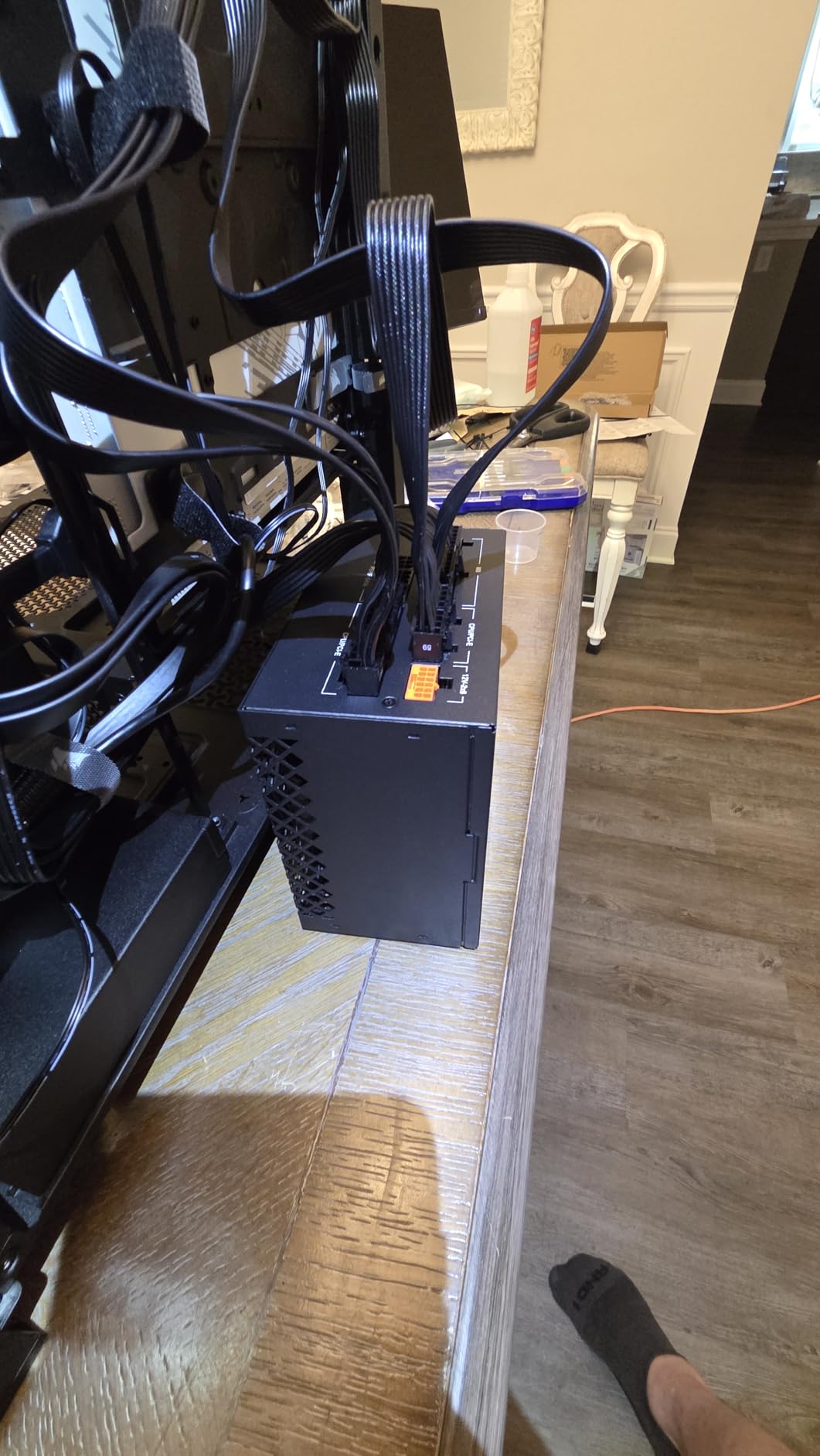 CORSAIR 4000D RS ARGB Frame Modular Mid-Tower ATX PC Case, High Airflow, 3X Pre-Installed RS Fans, InfiniRail Mounting System, ASUS BTF, MSI Zero, Gigabyte Stealth, Black customer photo 2