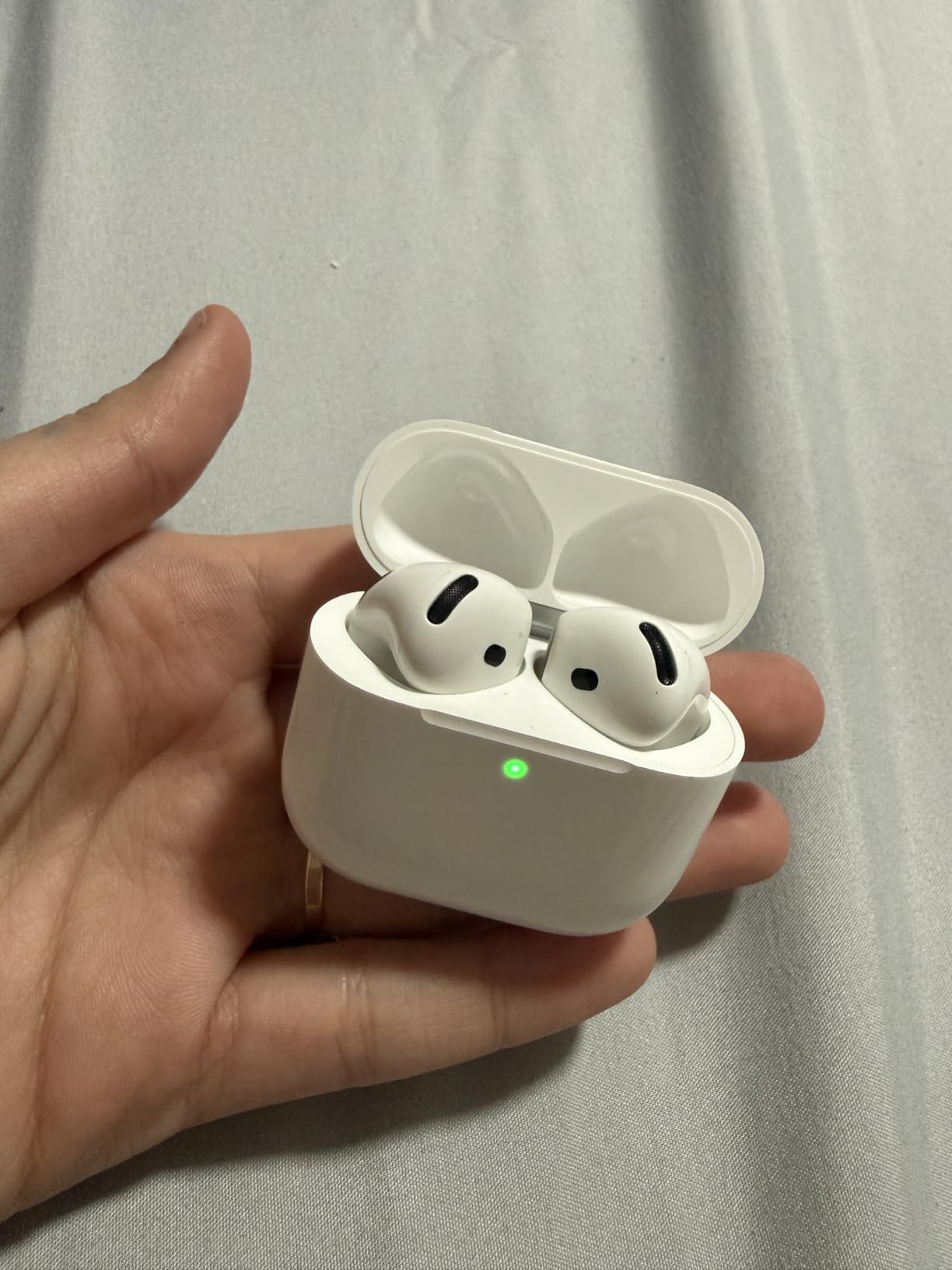 Apple AirPods 4 Wireless Earbuds, Bluetooth Headphones, Personalized Spatial Audio, Sweat and Water Resistant, USB-C Charging Case, H2 Chip, Up to 30 Hours of Battery Life customer photo 2