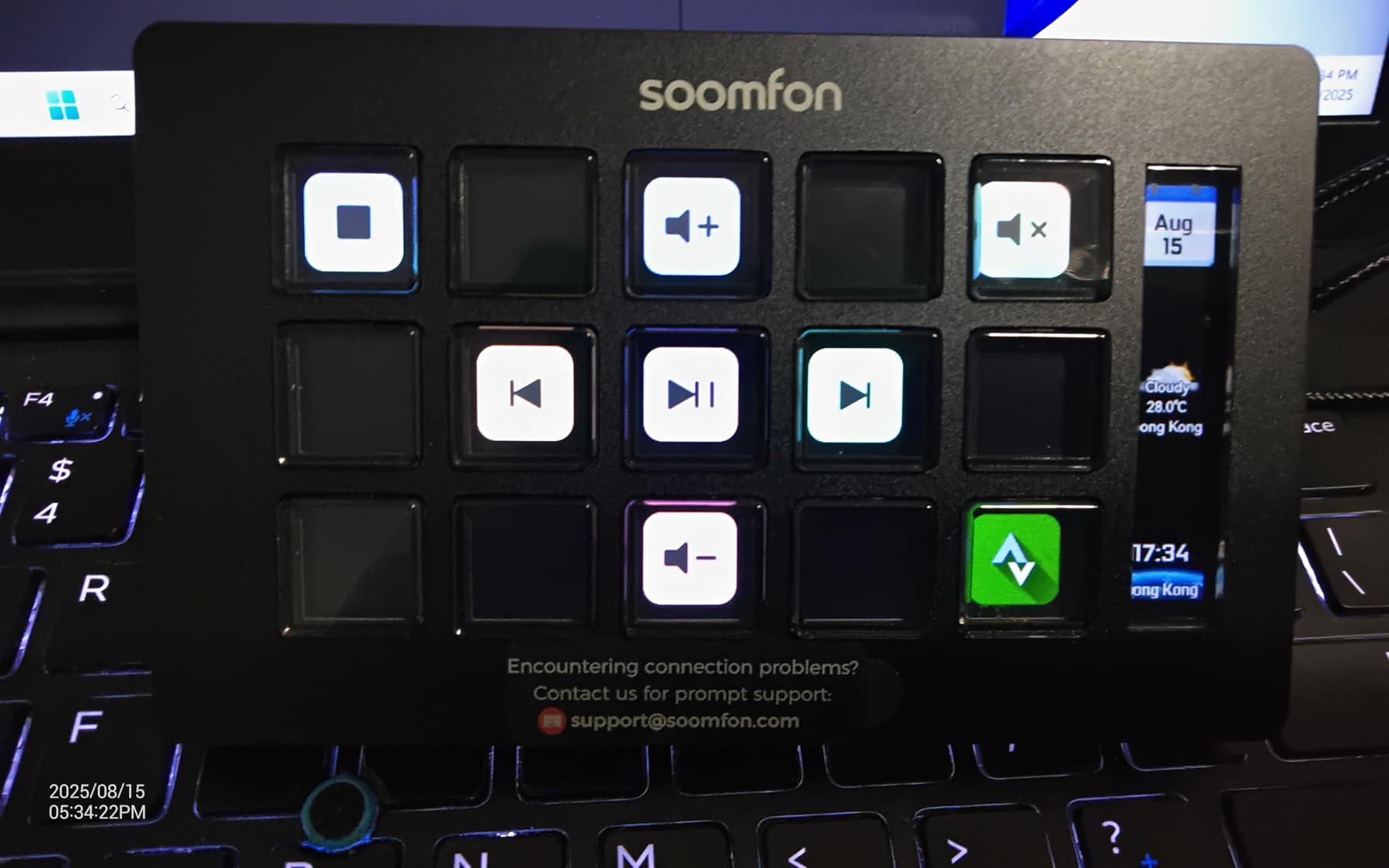SOOMFON Stream Controller Stream Control Deck with 15 LCD Macro Keys Customizable to Trigger Actions in OBS Twitch YouTube Compatible with PC & Mac for Content Creators Streaming Gaming customer photo 1