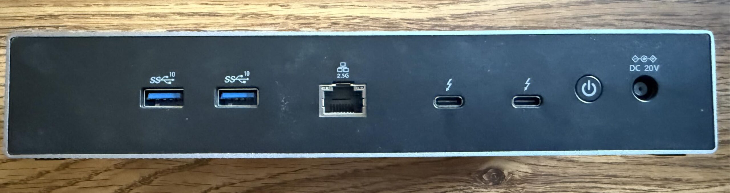 Kensington SD5000T5 Thunderbolt 5 Docking Station, Dual 6K at 60Hz, 140W PD, Compatible with MacBook M1/M2/M3/M4/M5 and Windows Thunderbolt 5 Laptops (K35201NA) Silver customer photo 1