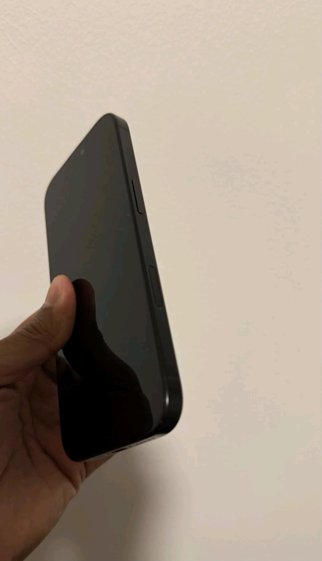 Apple iPhone 16 Pro, 256GB, Black Titanium - Unlocked (Renewed) customer photo 1