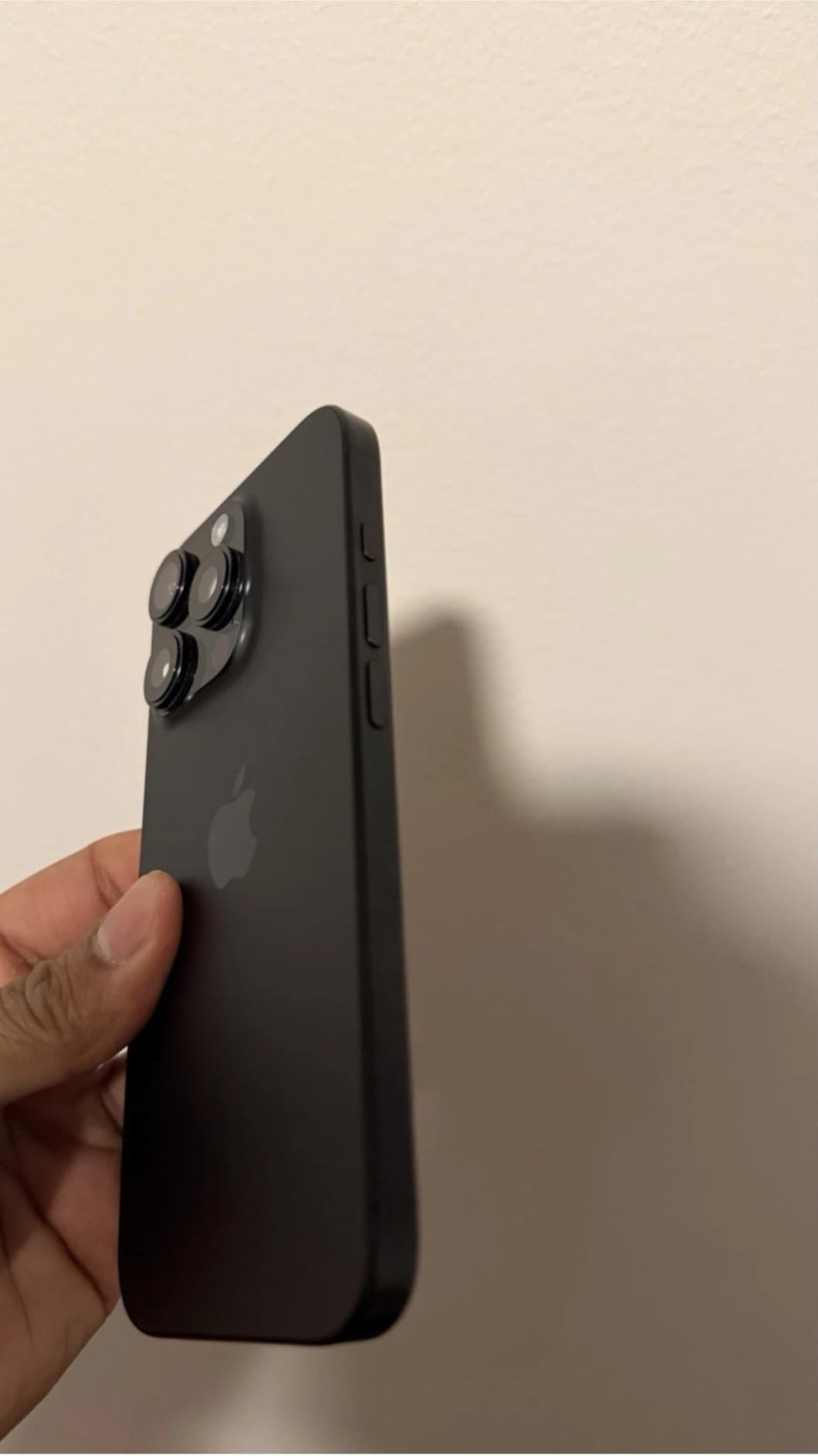 Apple iPhone 16 Pro, 256GB, Black Titanium - Unlocked (Renewed) customer photo 2