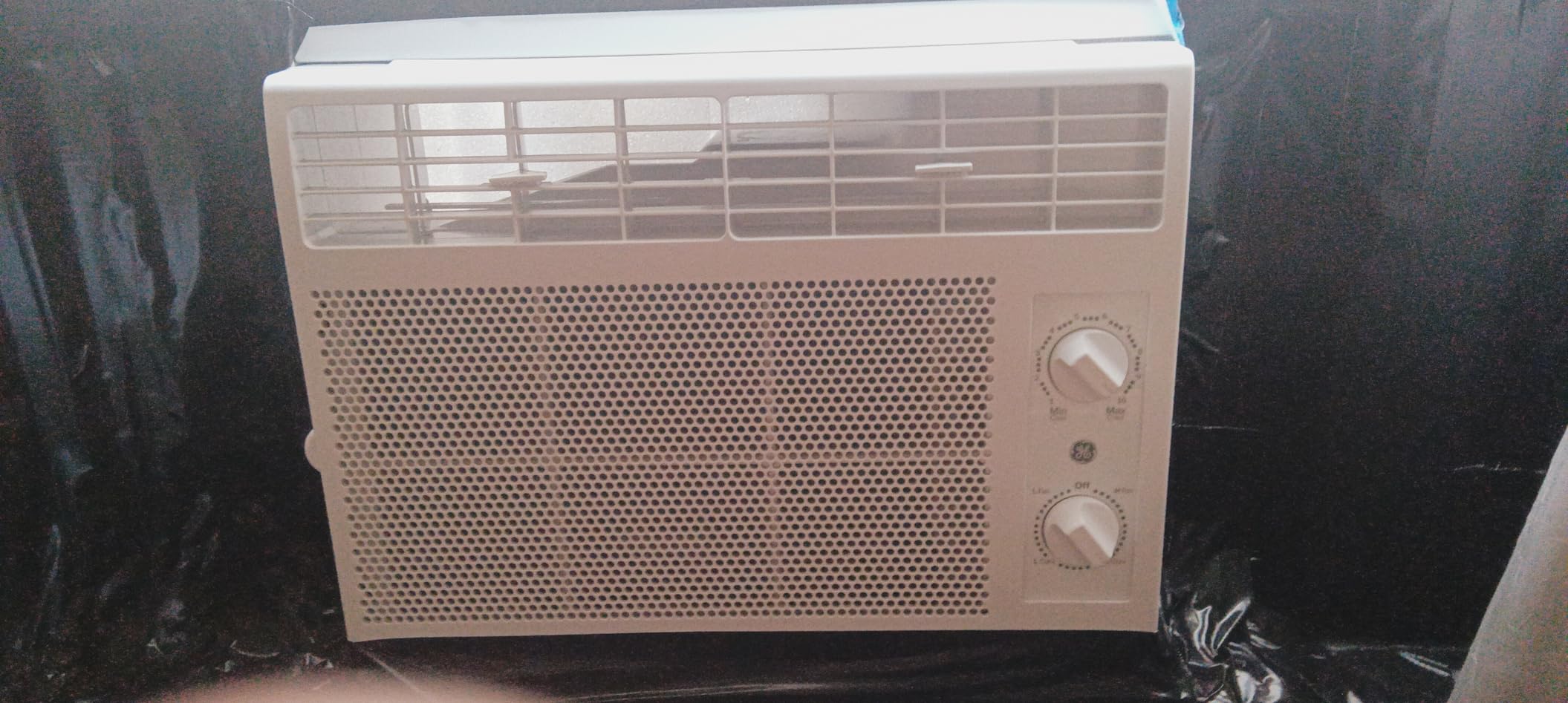 GE Window Air Conditioner Unit, 5,000 BTU for Small Rooms up to 150 sq ft. with Manual Adjustable Fan and Cooling Settings, Perfect for Small Bedroom or Living Room, Easy Install Kit Included, White customer photo 2