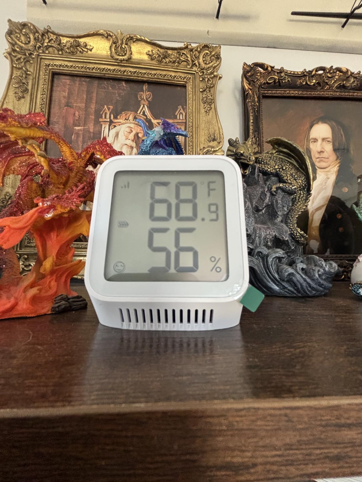X-Sense WiFi Thermometer Indoor Hygrometer, Digital Temperature Sensor with App Notification Alerts, 3 Sensors & 1 Base Station customer photo 1