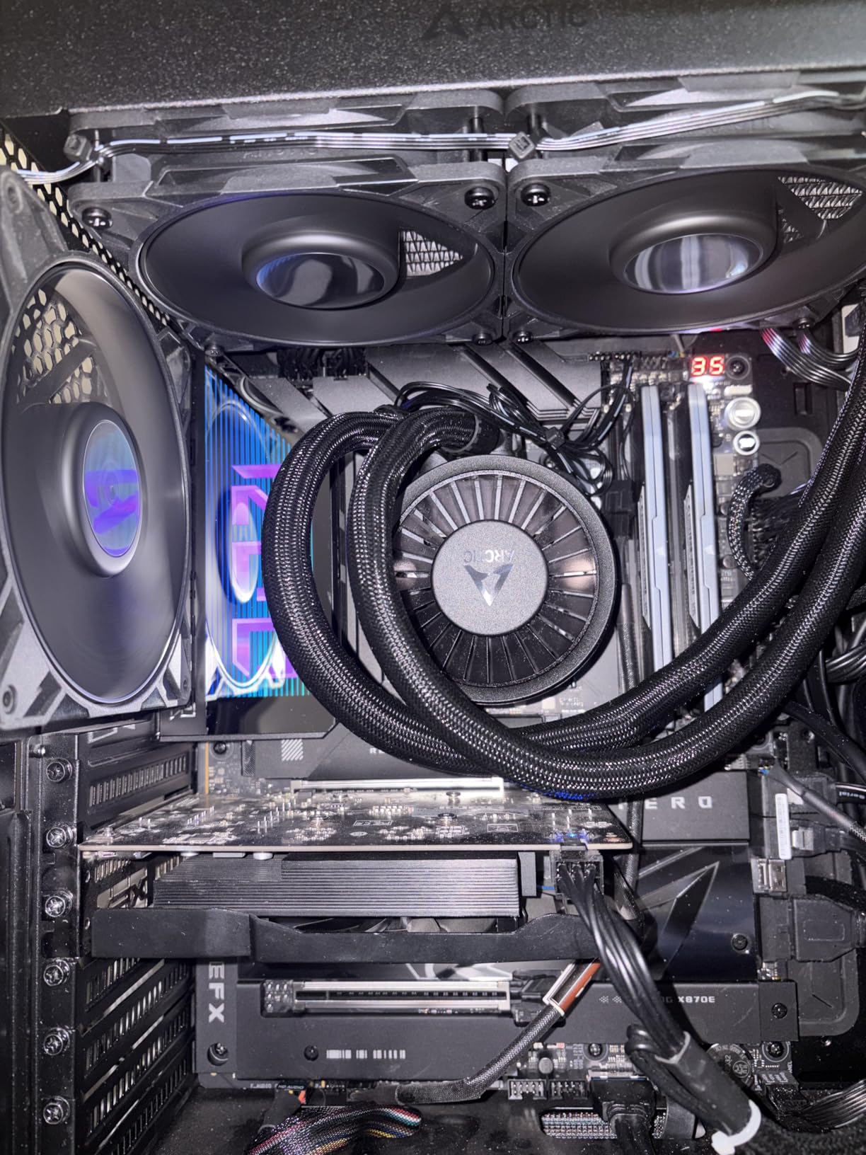 ARCTIC Liquid Freezer III Pro 240-240 mm AIO CPU Cooler, Water Cooling, 38 mm Radiator, PWM Pump, VRM Fan, AMD AM5/AM4, Intel LGA1851/1700 Contact Frame - Black customer photo 1