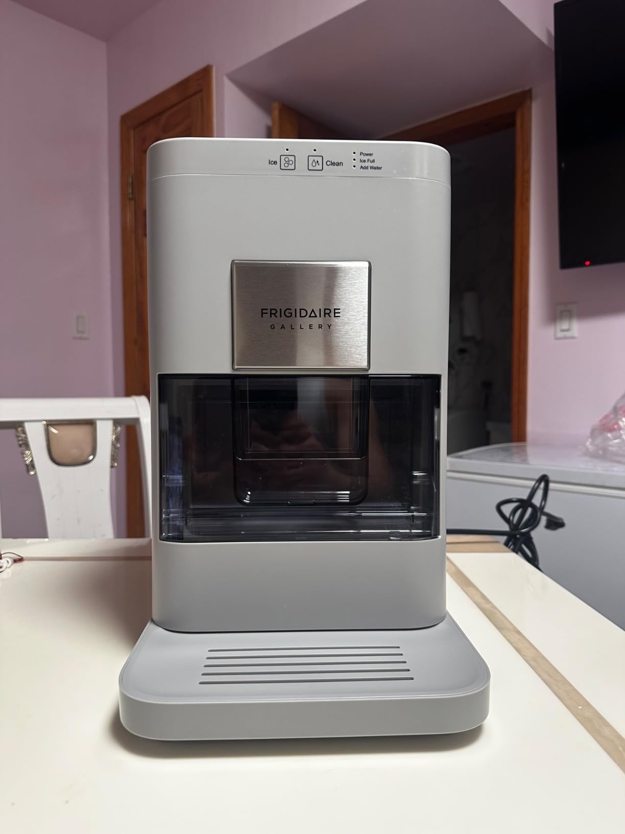 Frigidaire, EFIC240 Countertop Artisanal Sphere Ice Machine, Transparent Window, Gourmet Ice Maker, 84 Sphere per Day Capacity, Auto Self Cleaning Ice Making Machine (Grey) customer photo 2