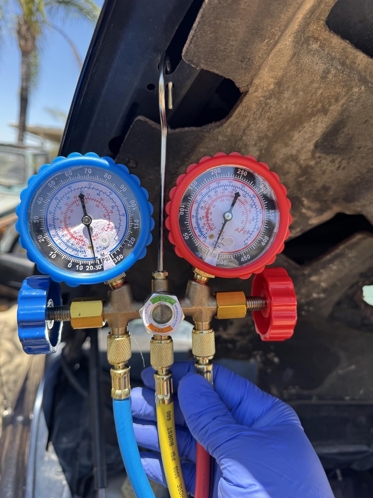 VTG VOGTEN 4.5 CFM AC Vacuum Pump and Gauge Set,for Mini Split/HVAC/Auto Systems,Manifold Gauge Kit Compatible with R134a R12 R22 R502,Includes 2 R134a Can Taps,R410a Adapters customer photo 1