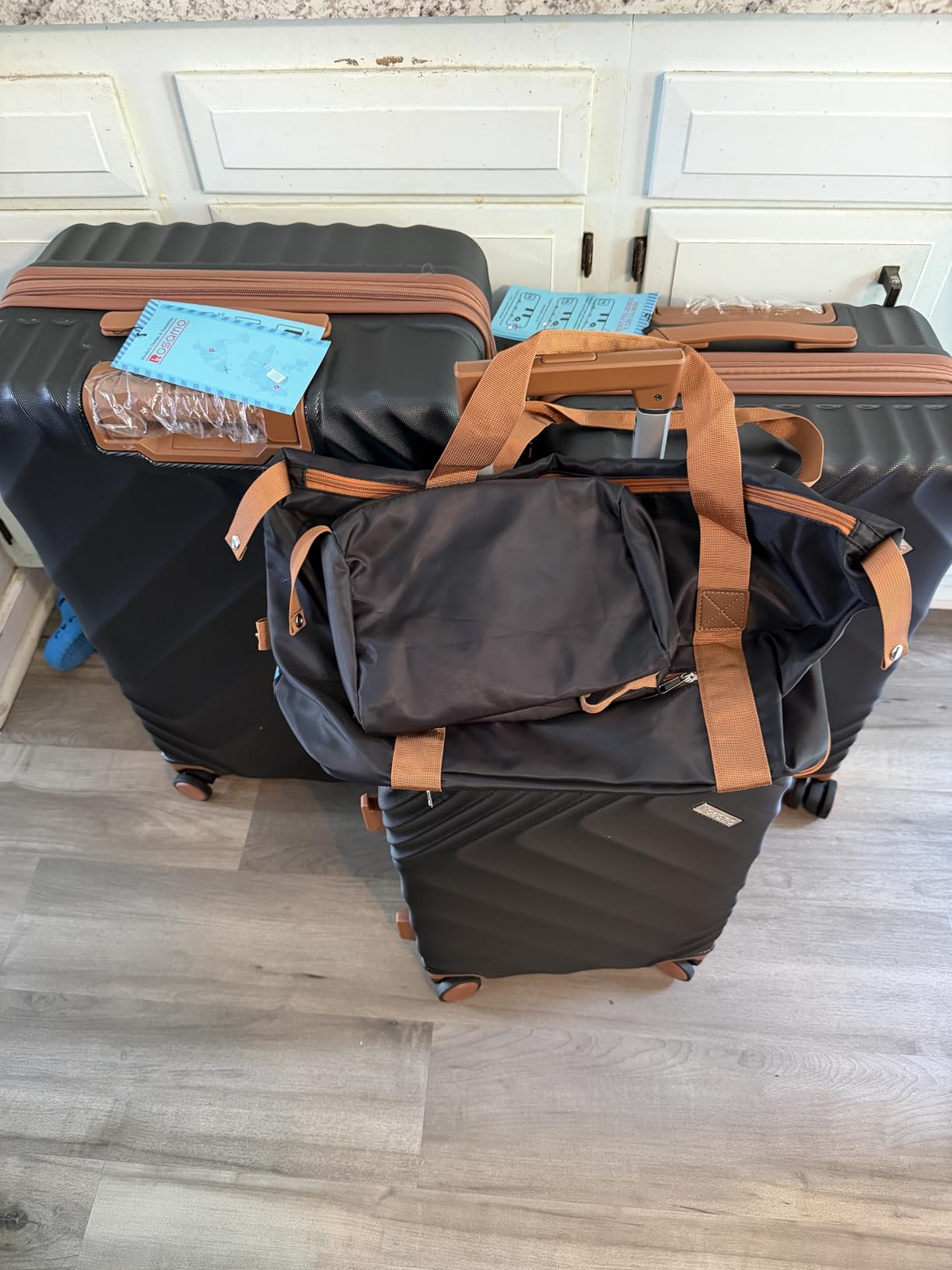 Rosamo 5 Piece Luggage Set Expandable Hardside, 20/24/28in Suitcases with Matching Travel Bags, 22x14x9 Airline Approved Carry On, TSA Lock, Spinner Wheels, ABS+PC customer photo 2