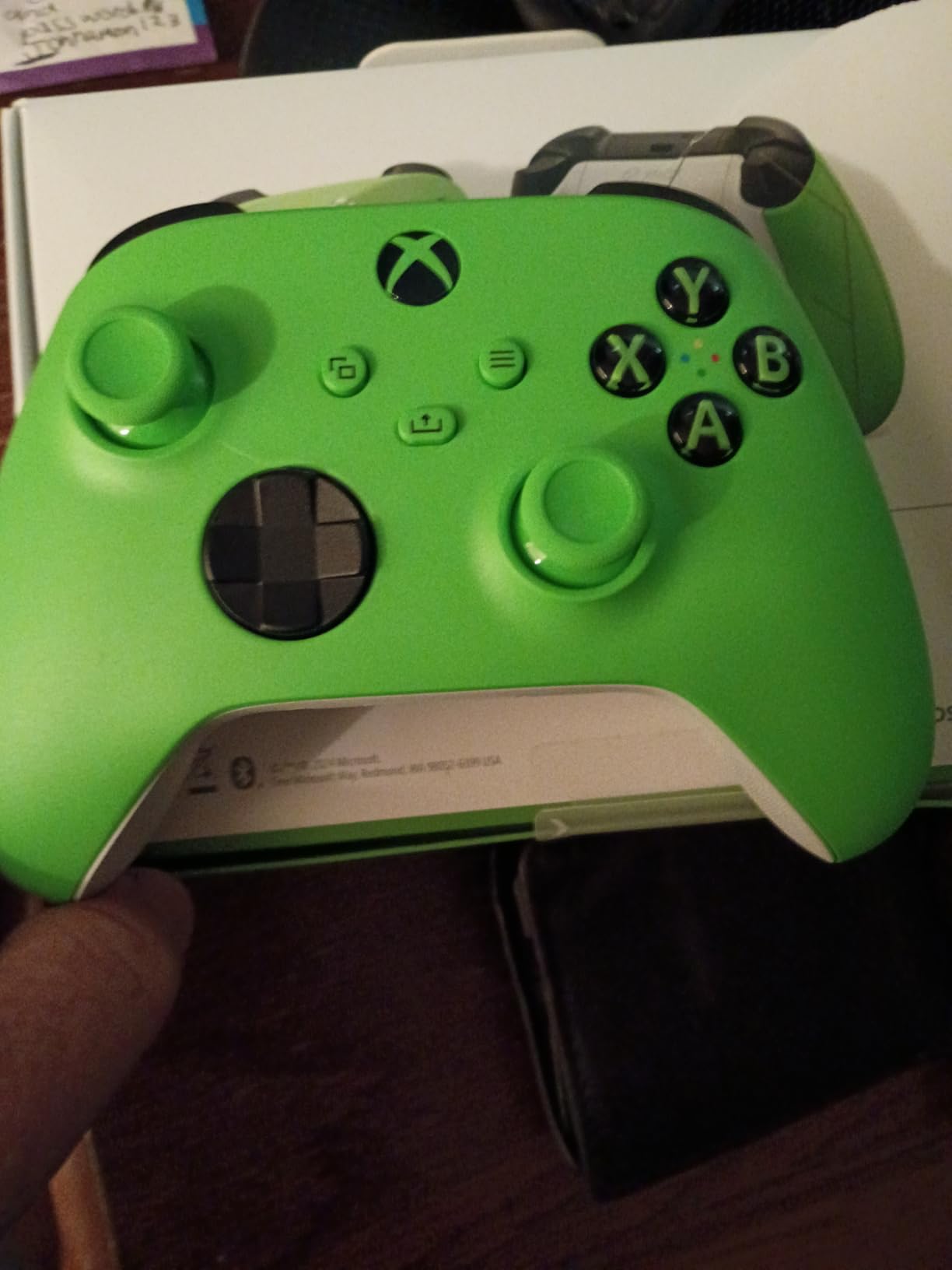 Xbox Wireless Gaming Controller | Velocity Green | Console, PC, & Android | Textured Grip | Wireless, Bluetooth, USB-C Connectivity customer photo 1