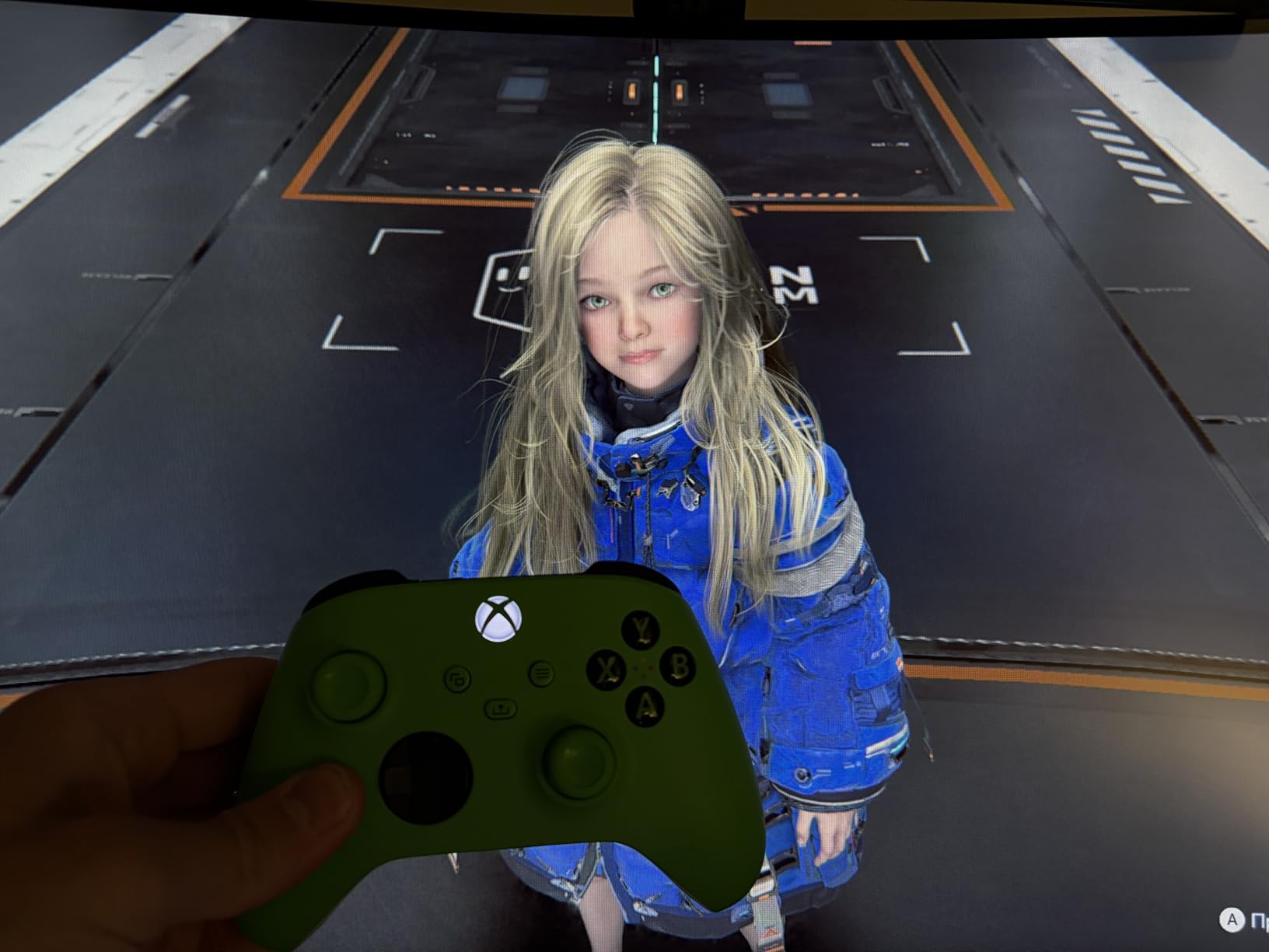 Xbox Wireless Gaming Controller | Velocity Green | Console, PC, & Android | Textured Grip | Wireless, Bluetooth, USB-C Connectivity customer photo 2