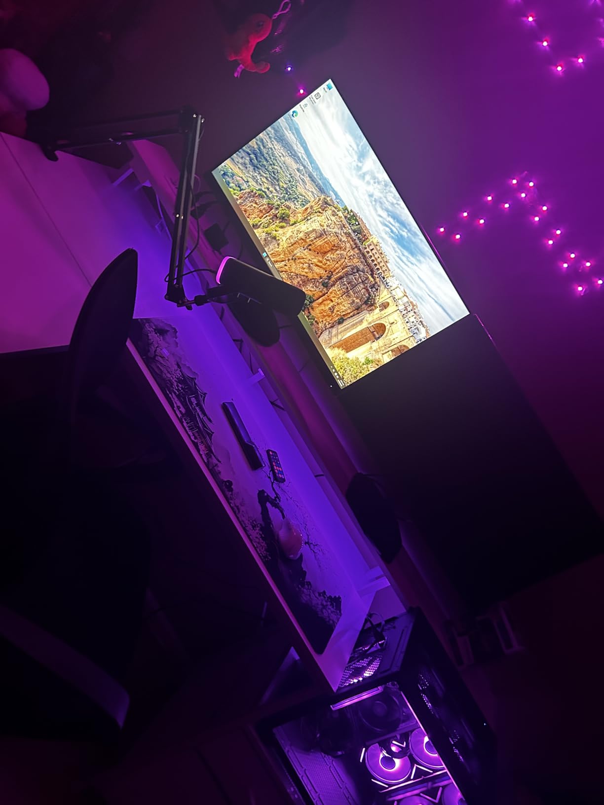 YAWYORE Gaming PC Desktop Computer AMD Ryzen 5 5600GT, 16GB DDR4 3200MHz, 1TB M.2 NVMe PCIe, 550W 80PLUS PSU, WiFi, Game Design Office Console (Black) customer photo 2