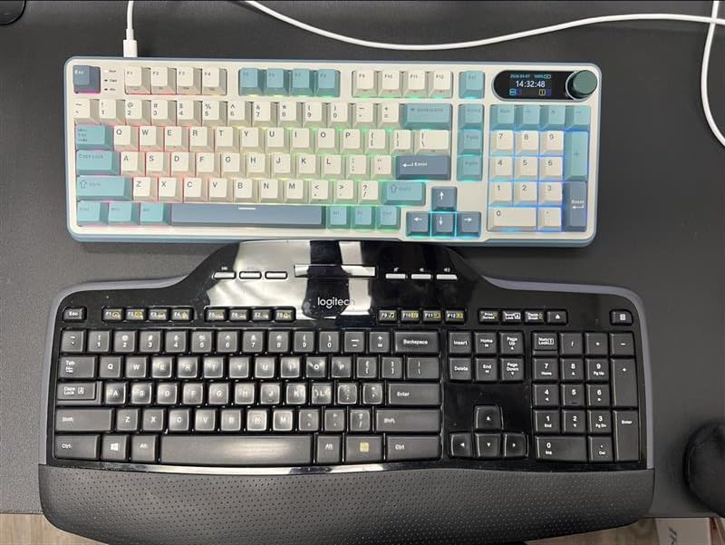 RK ROYAL KLUDGE R98 Pro Wired Mechanical Keyboard, 96% Creamy Gaming Keyboard RGB Backlit with Number Pad and Volume Knob, Gasket Mount, MDA Profile PBT Keycaps, Hot Swappable Pre-lubed Linear Switch customer photo 2