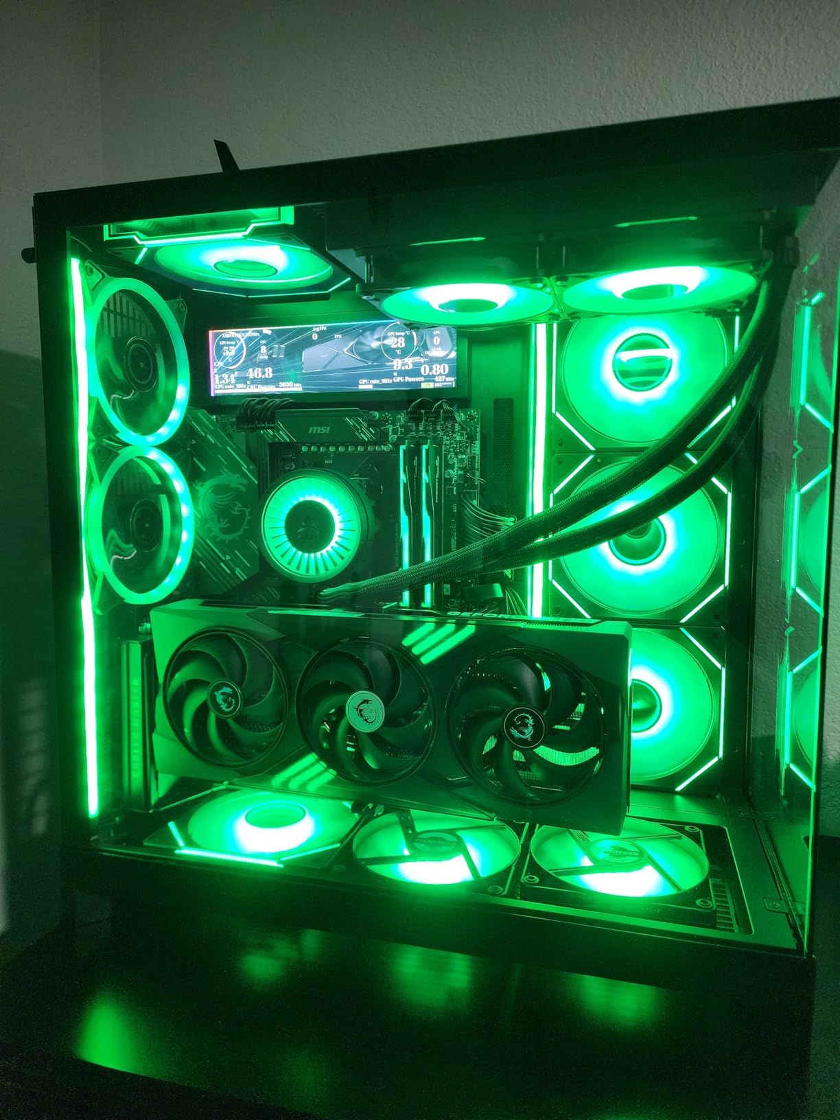 MSI RTX 5070 12G Gaming Trio OC Graphics Card (12GB GDDR7, 192-bit, Extreme Performance: 2625 MHz, DisplayPort x3 2.1a, HDMI 2.1b, NVIDIA Blackwell Architecture) customer photo 2
