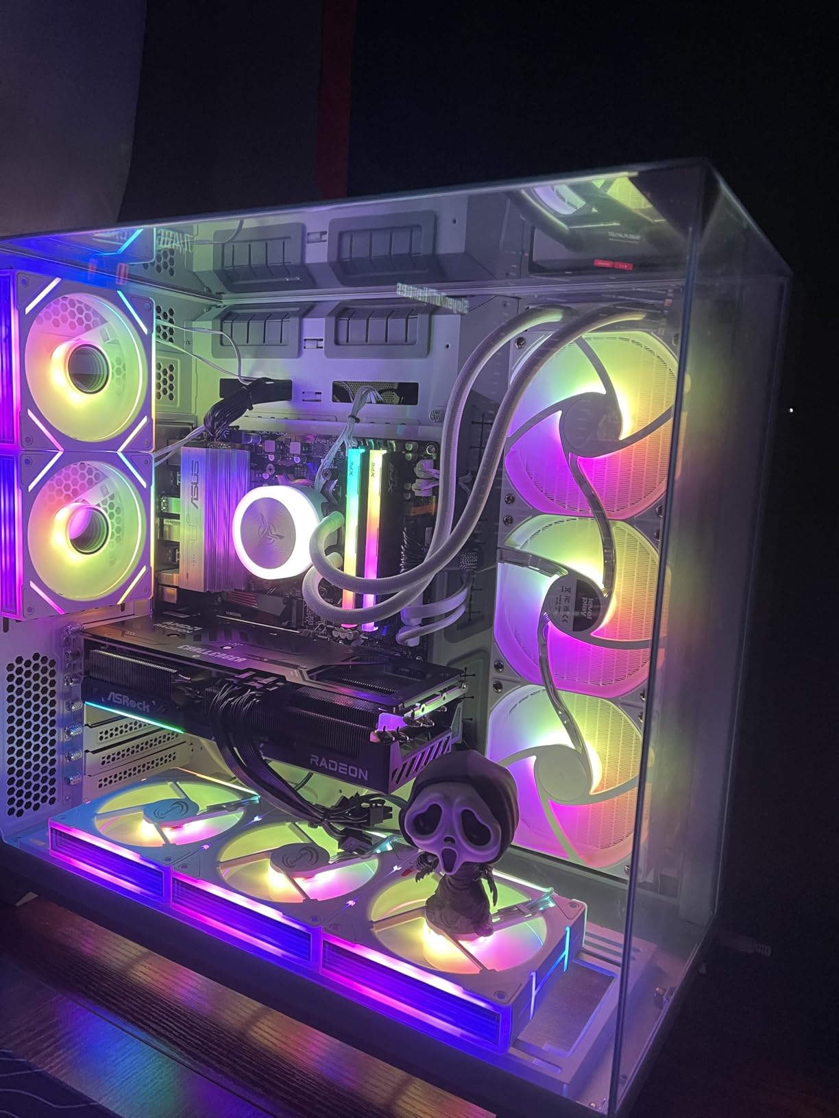 Skytech Gaming O11 Vision Desktop PC, Ryzen 7 9800X3D 4.7 GHz, AMD RX 9070XT 16GB, 2TB Gen4 NVMe SSD, 32GB DDR5 RAM 6000 RGB, 850W Gold ATX 3 PSU, 360mm ARGB AIO, Wi-Fi, Win 11 customer photo 1