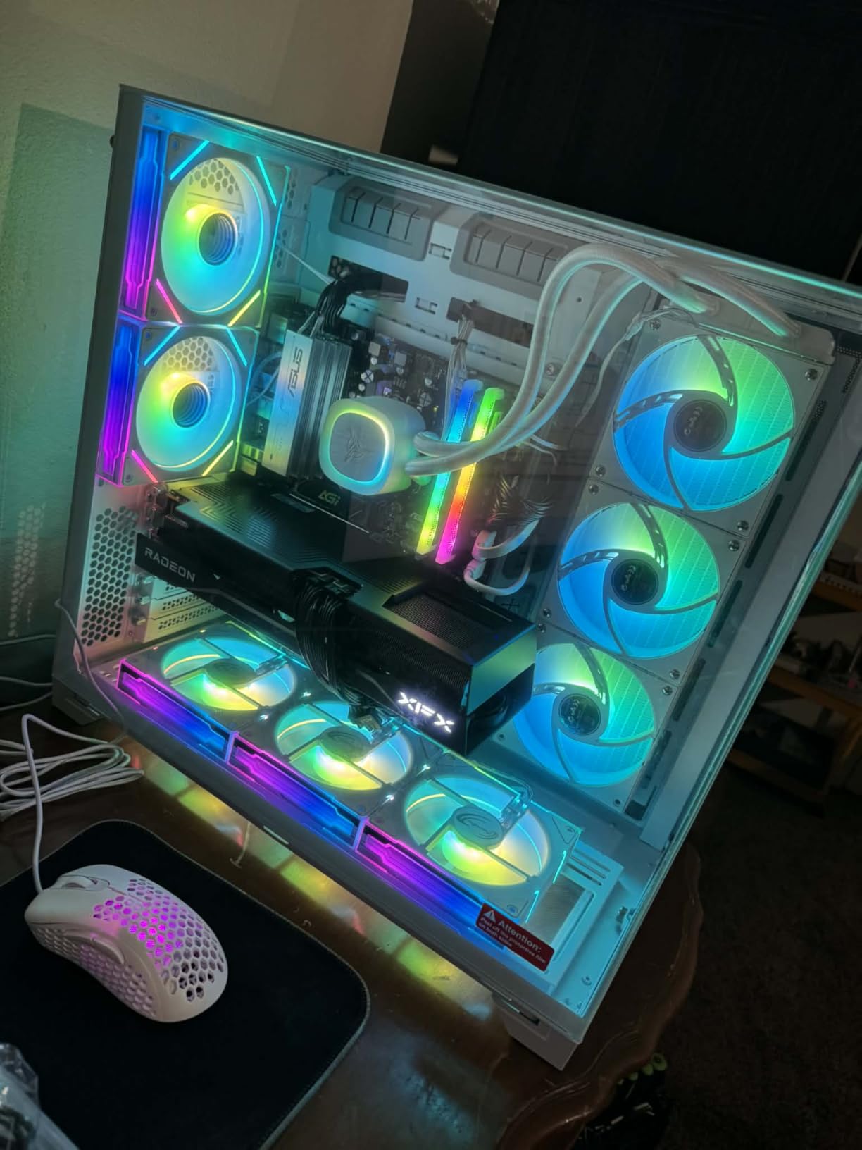 Skytech Gaming O11 Vision Desktop PC, Ryzen 7 9800X3D 4.7 GHz, AMD RX 9070XT 16GB, 2TB Gen4 NVMe SSD, 32GB DDR5 RAM 6000 RGB, 850W Gold ATX 3 PSU, 360mm ARGB AIO, Wi-Fi, Win 11 customer photo 2