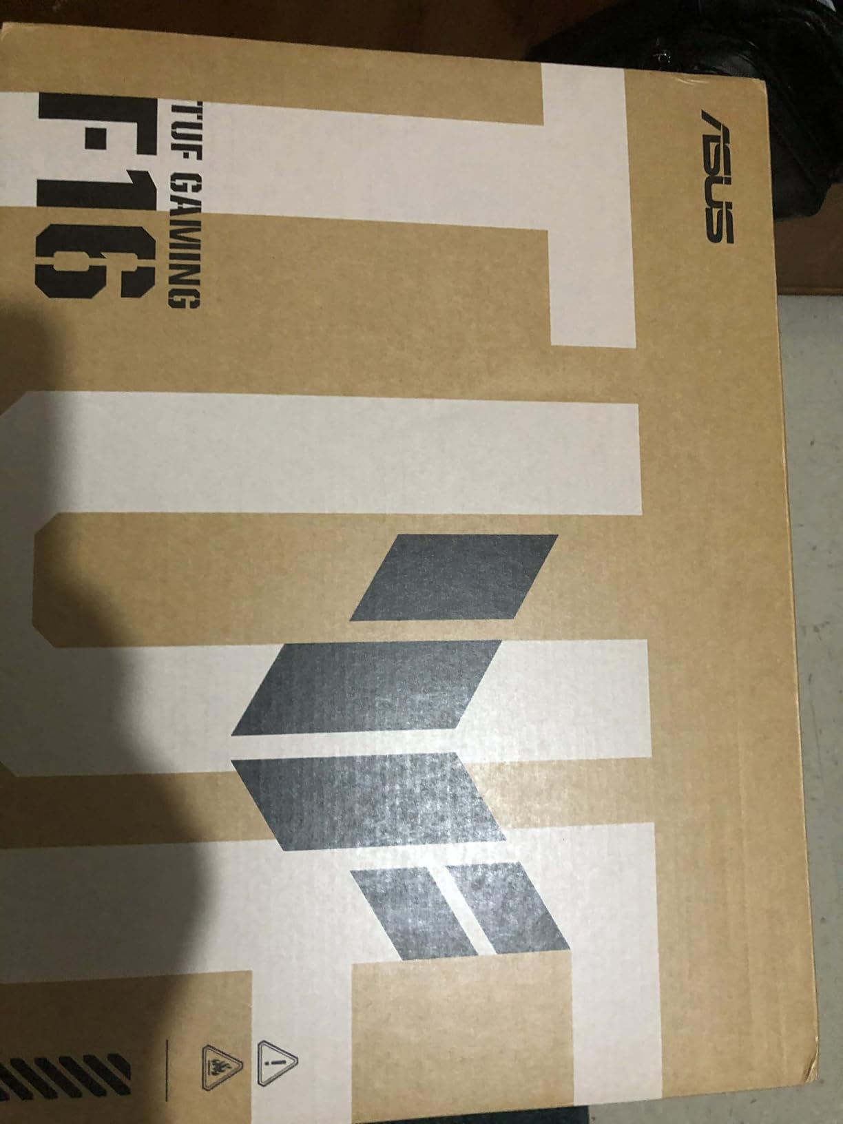 ASUS TUF Gaming TUF/GRAY/16.0 WUXGA non-Touch/I7-14650HX/16GB/NV RTX5050/1TB/WIN11 Home customer photo 2