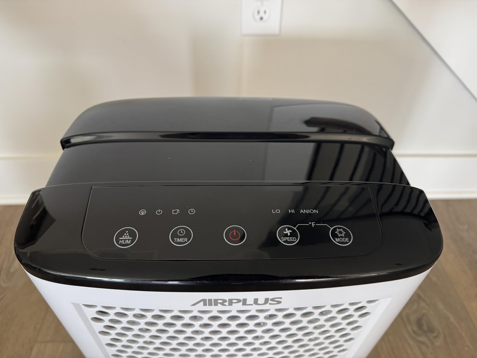 AIRPLUS 4500 Sq. Ft Dehumidifiers for Home, 70 Pints Dehumidifier for Basement with Drain Hose, Continuous Drainage, Intelligent Humidistat, Dehumidifier for bathroom, bedroom, Large Room customer photo 2