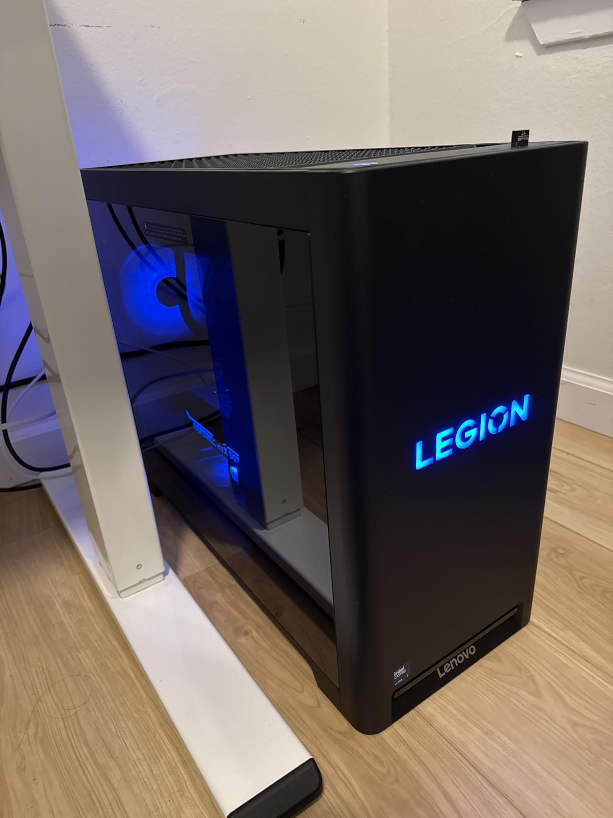 Lenovo Legion Tower 5i - AI-Powered Gaming PC - Intel Core Ultra 7 265F Processor - NVIDIA GeForce RTX 5070 Ti Graphics - 32 GB Memory - 1 TB Storage - 3 Months of PC GamePass customer photo 1