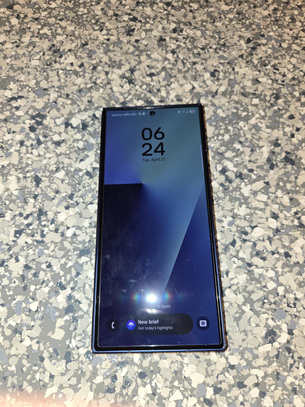Samsung Galaxy Z Fold7 Cell Phone, 512GB AI Smartphone, Unlocked Android, AI Photo Edits, Large Screen, Long Battery Life, 2025, US 1 Yr Manufacturer Warranty, Silver Shadow customer photo 1