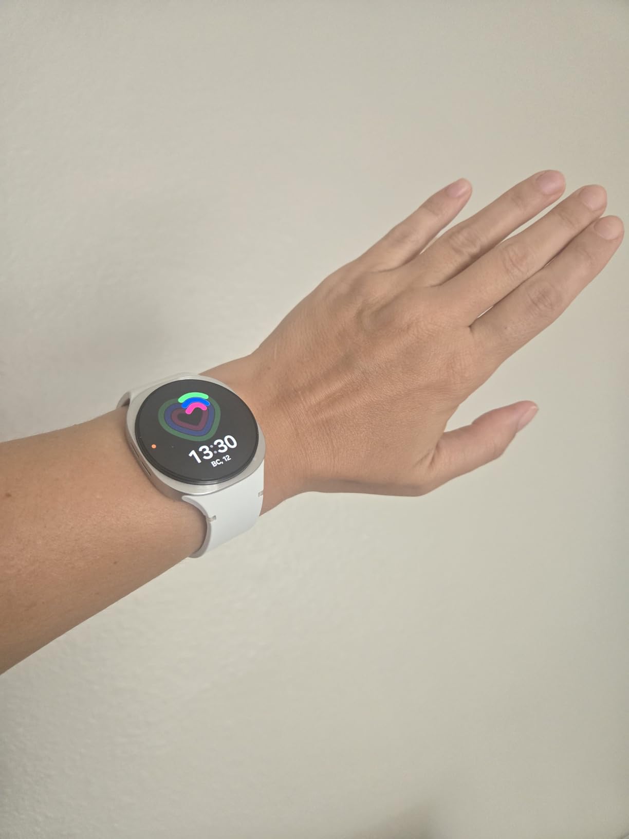 Galaxy Watch 8 (2025) 44mm Bluetooth Smartwatch, Cushion Design, Fitness Tracker, Sleep Coaching, Running Coach, Energy Score, Heart Rate Tracking, Graphite [US Version, 2 Yr Warranty] customer photo 2