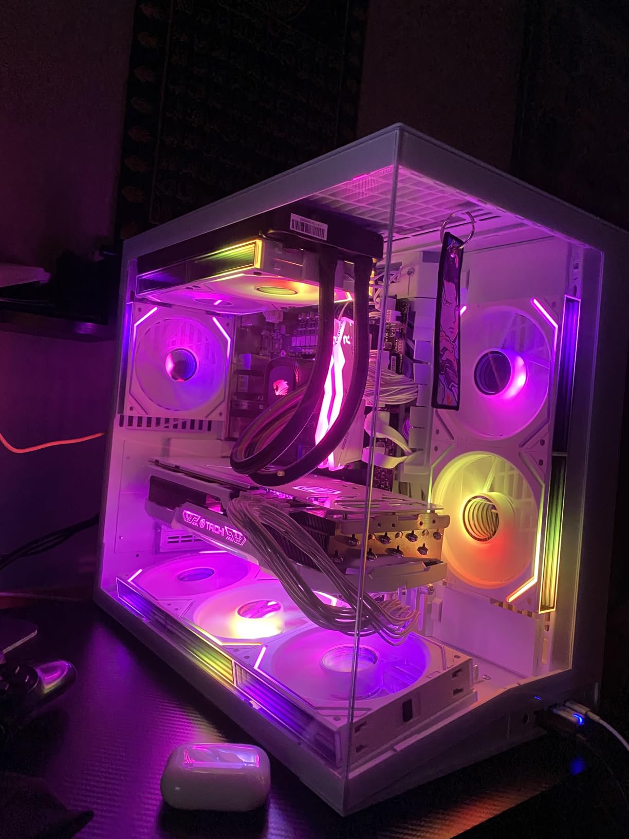 LIAN LI O11D MINI V2 Flow | Compact ATX Mid-Tower Airflow Computer Case | Panoramic View | High-Performance Airflow | Includes 5 x 120mm Reverse Blade Fans | Cable Management | Black (O11DMIV2FX) customer photo 1