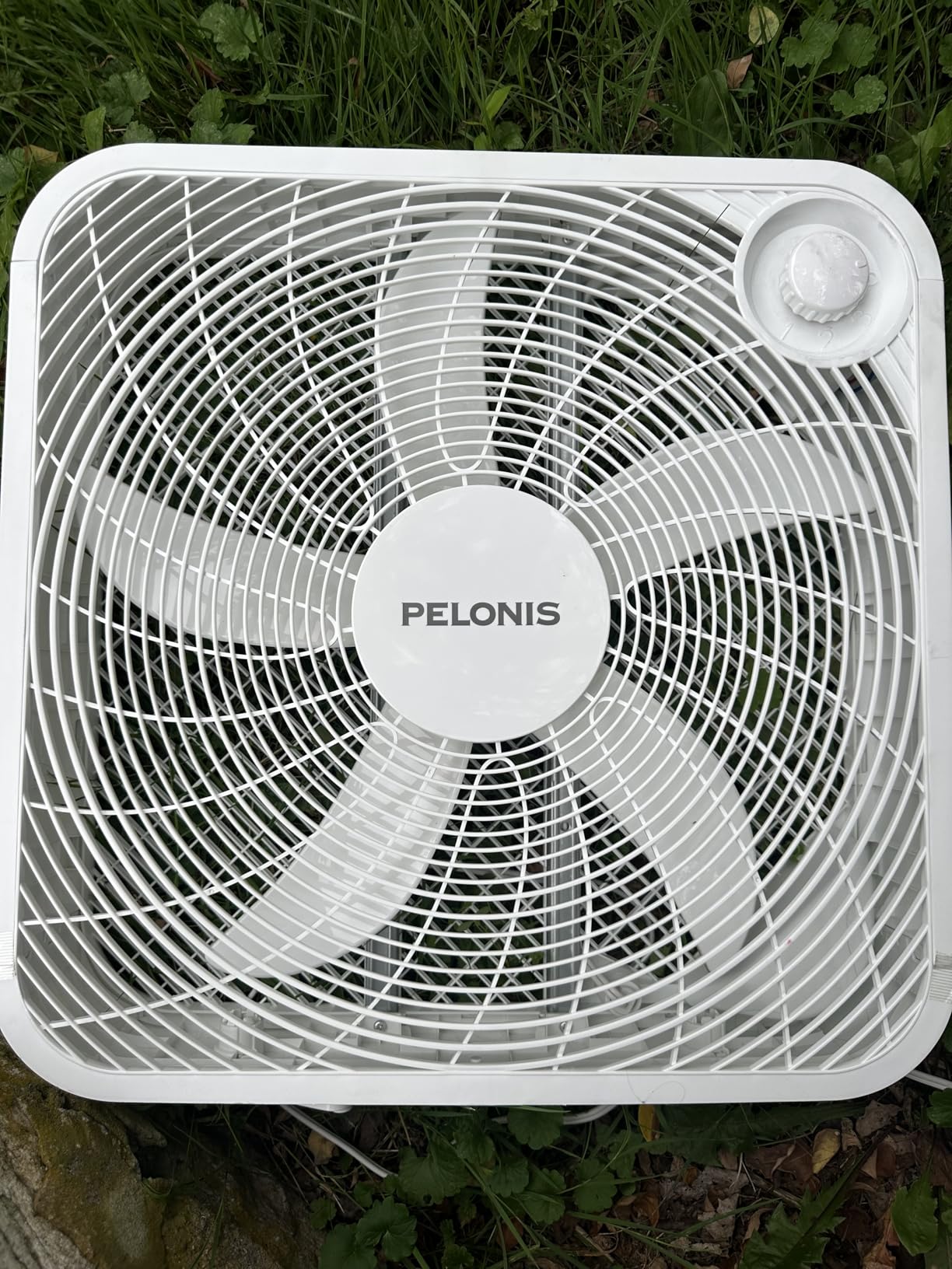 PELONIS 20 Inch Box Fan - 3 Speeds, Window Fans, Floor or Tabletop, 25ft/s, Superior Air Throw (2295 CFM), Lightweight, 5 Blades customer photo 2