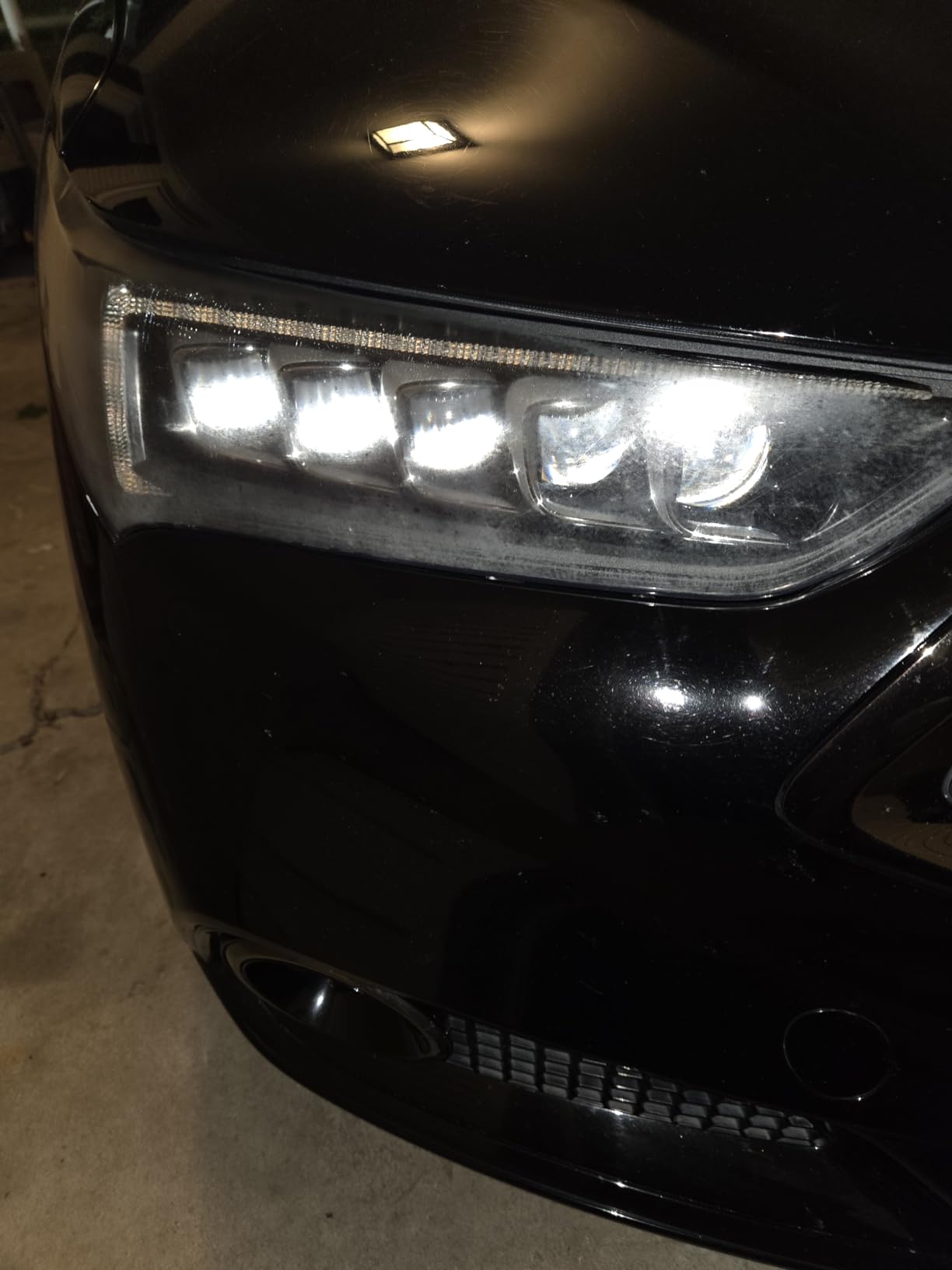 Chemical Guys Headlight Restoration & Ceramic Kit, Complete DIY Kit for Removing Yellowing & Oxidation, Includes Restoration Compound, HydroCharge With Microfiber & Applicator customer photo 1