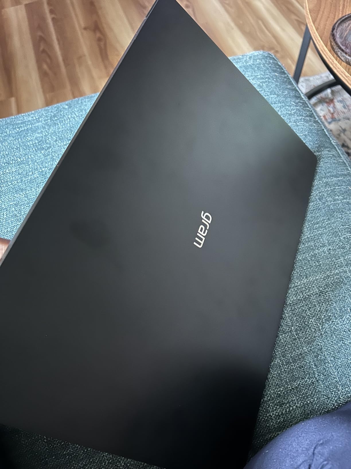 LG gram Pro 17-inch Lightweight Laptop Computer, Intel Evo Edition Core Ultra9 285H, NVIDIA RTX5050, Windows 11 Home, 32GB RAM, 2TB SSD customer photo 1