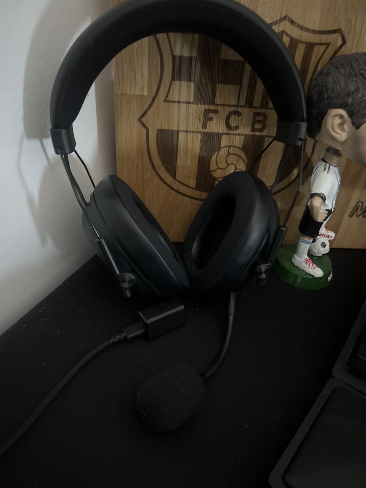 Razer BlackShark V3 Wireless Gaming Headset for PC: 50mm Drivers - Super Wideband Mic - 2.4 GHz, Bluetooth, USB, Works with Mac, PS5, Nintendo Switch, Smartphone - 70 Hr Battery - Black customer photo 1