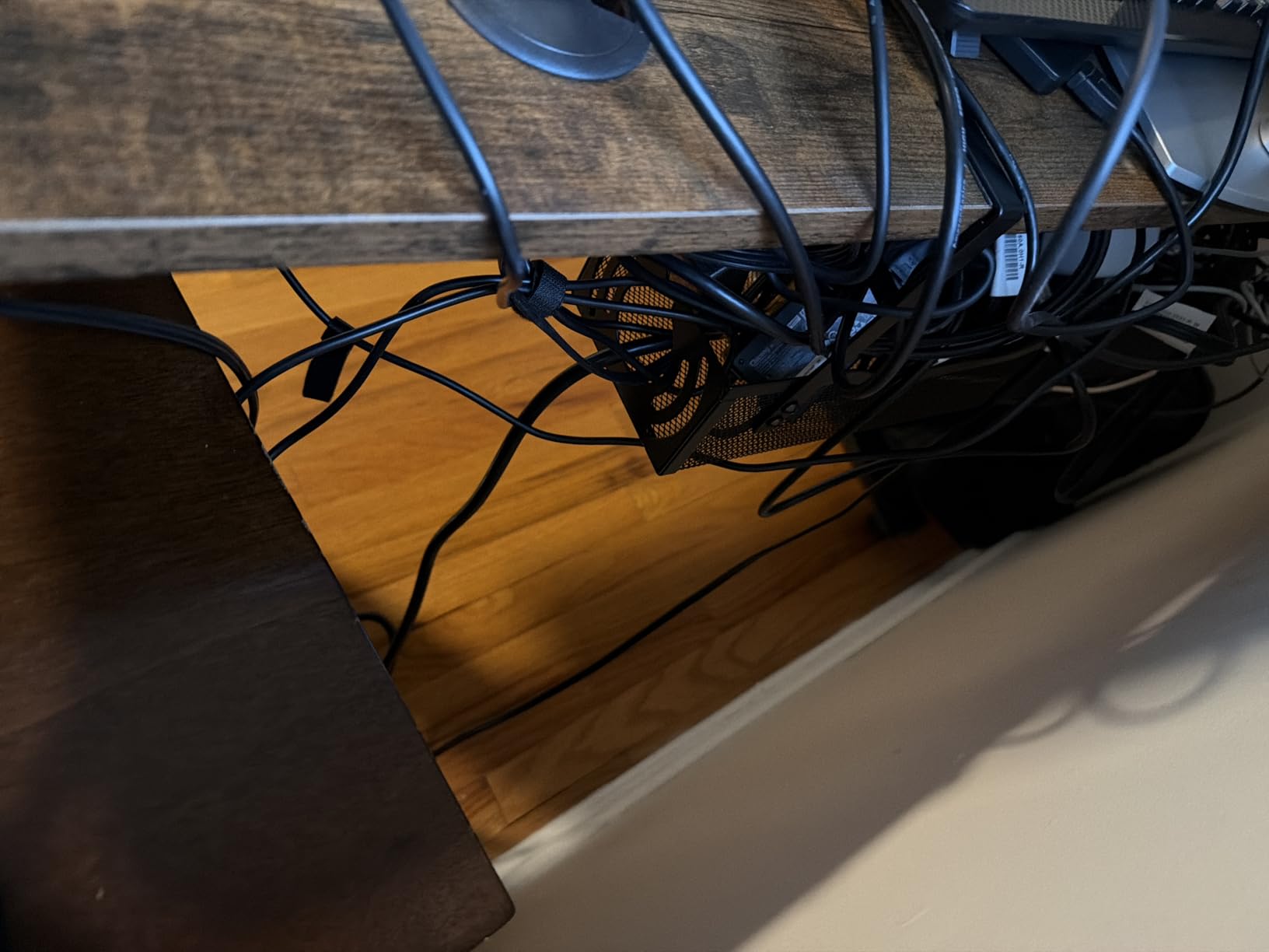 Cable Management, 25.3'' Under Desk Cable Management Tray No Drill, Metal Cable Organizer with Clamp for Wire Management, Cord Organizer for Home Office, Desk Accessories Organizer, Black customer photo 1