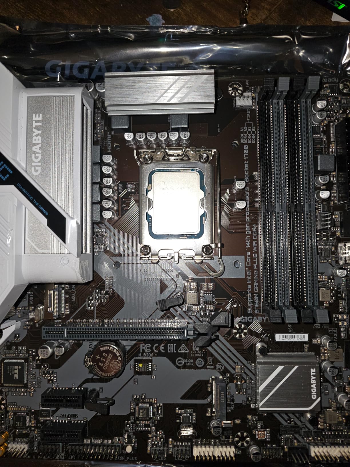 MICRO CENTER CPU Motherboard Combo - Core i5-14600K 14(6P+8E) Cores up to 5.3 GHz Unlocked Desktop Processor with GIGABYTE B760M Gaming Plus WiFi DDR4 LGA1700 Motherboard customer photo 4