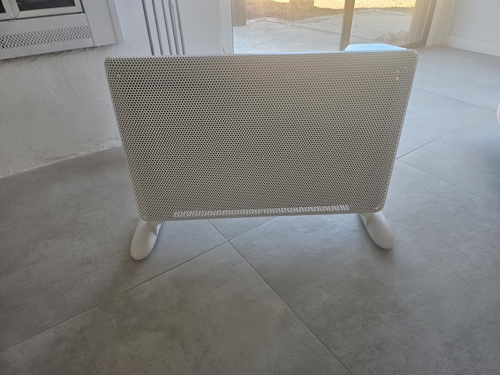 Ballu Mica Infrared Space Heater Indoor Use,Large Room Panel Heater with Programmable Thermostat,WiFi App Control,Portable Stand or Wall Mount,Energy Efficient Smart Quiet Heater,Work with Alexa,White customer photo 2