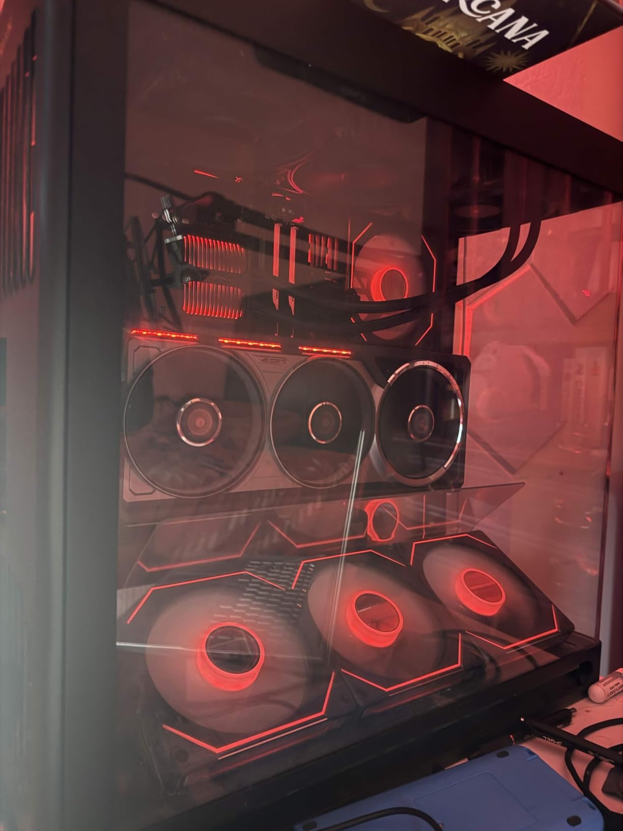 ASUS ROG Astral NVIDIA GeForce RTX 5090 32GB GDDR7 White OC Edition Gaming Graphics Card (PCIe 5.0, HDMI/DP 2.1, 3.8-Slot, 4-Fan Design, Axial Fans, Patented Vapor Chamber), 3 Year Warranty customer photo 1
