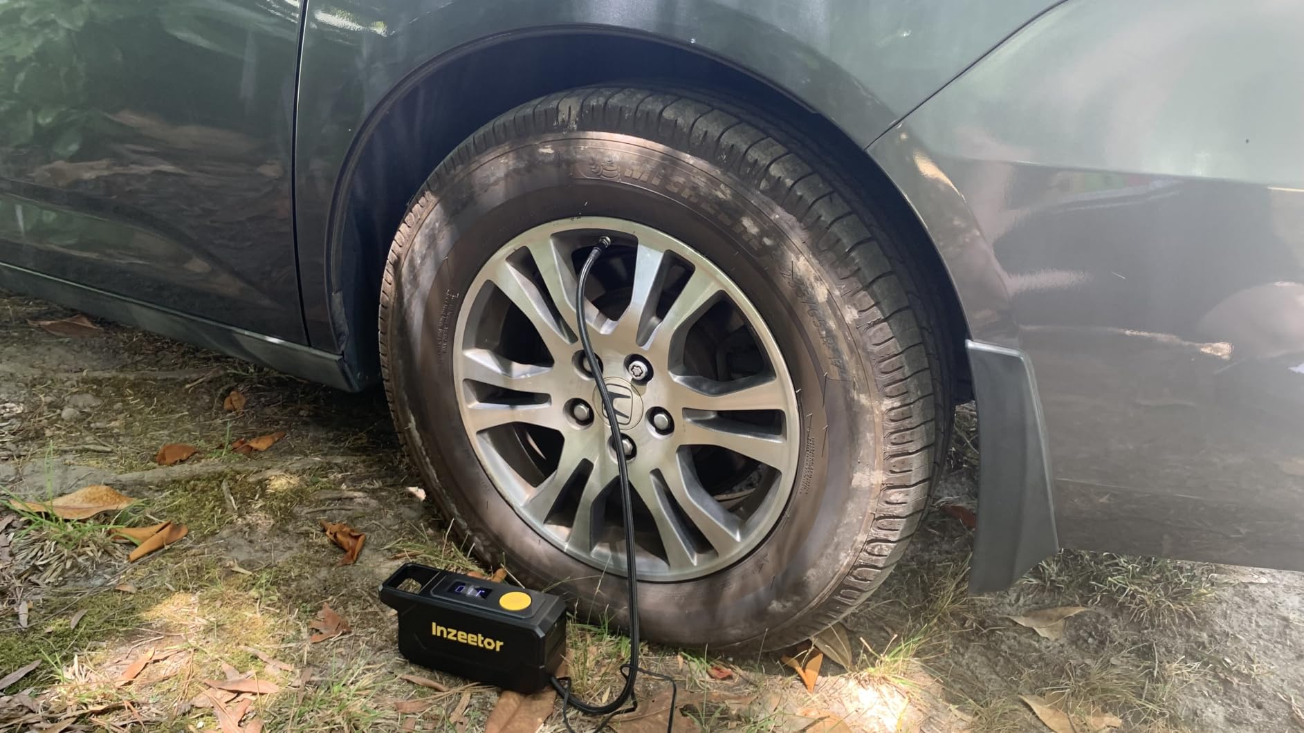 150 PSI Tire Inflator Portable Air Compressor, 12V DC Auto Shutoff Air Pump with Digital Pressure Gauge and Emergency LED Light for Car Tires, Bicycle & Balloons, Black customer photo 1