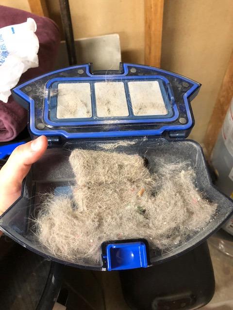 eufy Robot Vacuum E25, 20,000 Pa Suction, HydroJet Always-Clean Roller Mop, All-in-One Robot Vacuum and Mop Combo, Edge-to-Corner Cleaning, Zero-Tangle Design, AI Obstacle Avoidance (Upgraded) customer photo 2