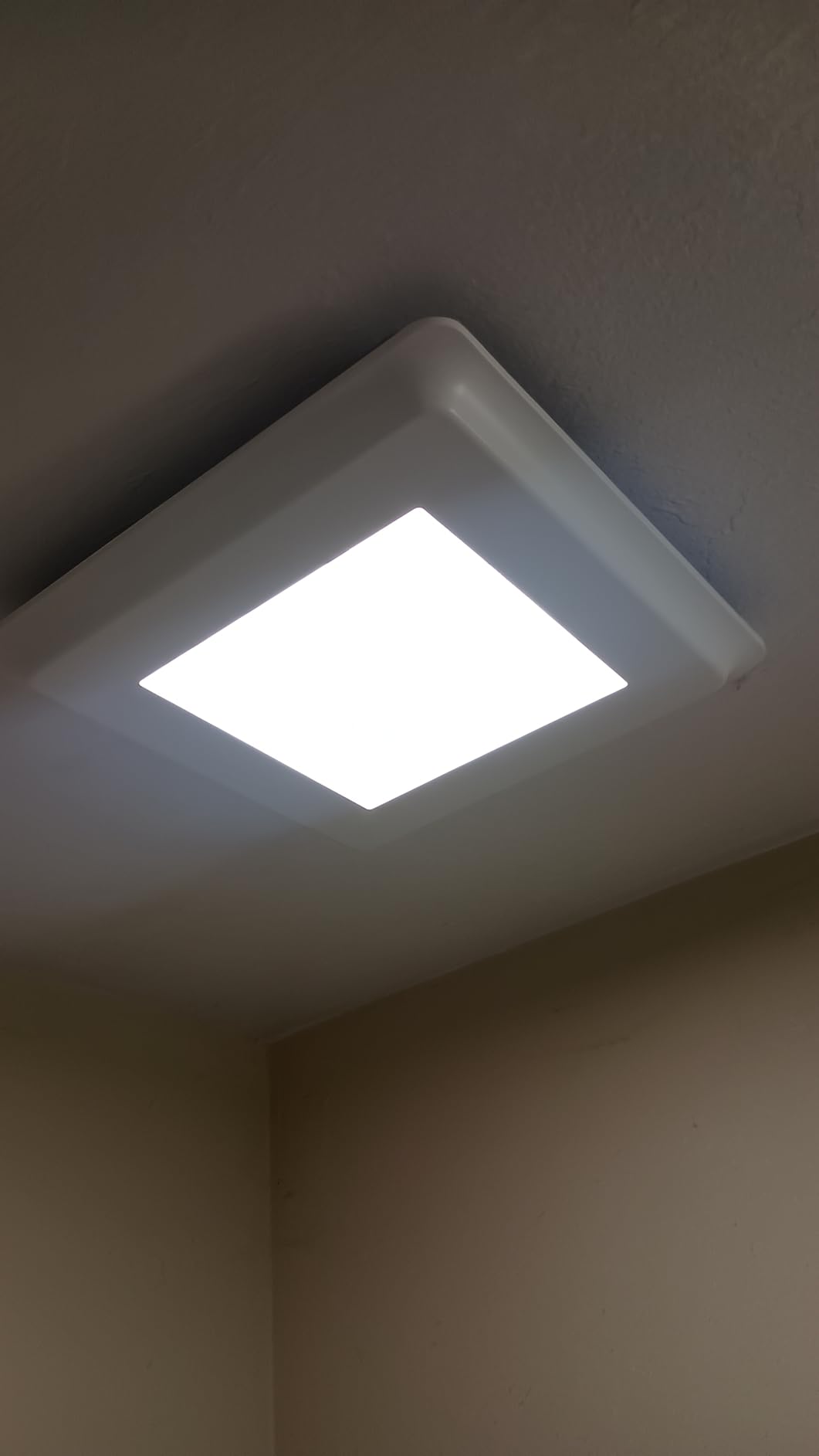 Amico Bathroom Exhaust Fan with Light, 80 CFM, 0.9 Sones, 1000LM, 5CCT, Easy Install, Ceiling Mount Shower Bathroom Fan, Adjustable Household Ventilation Fan, ETL & FCC Certified customer photo 1